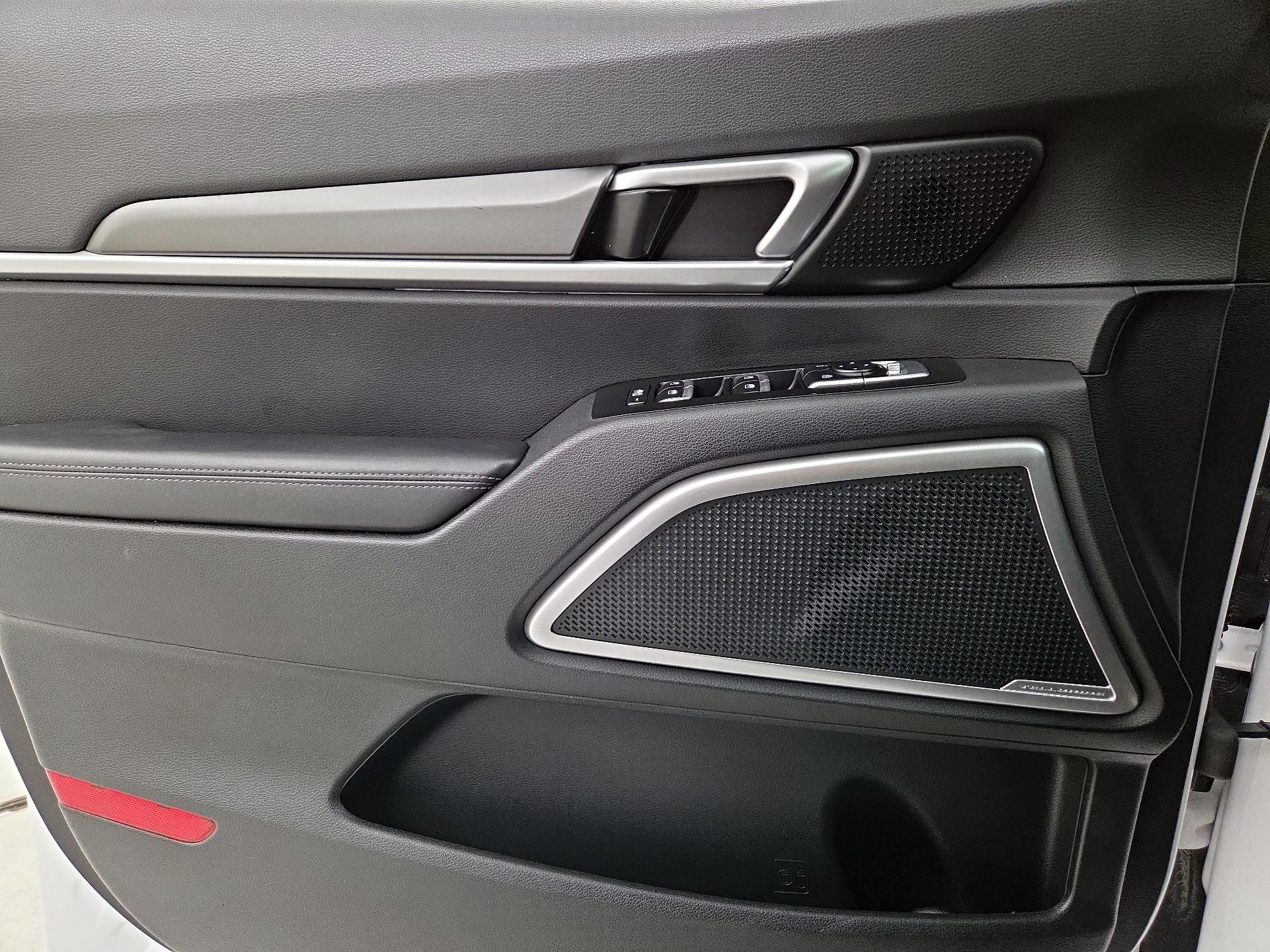 Thumbnail: 2022 Kia Telluride - 12