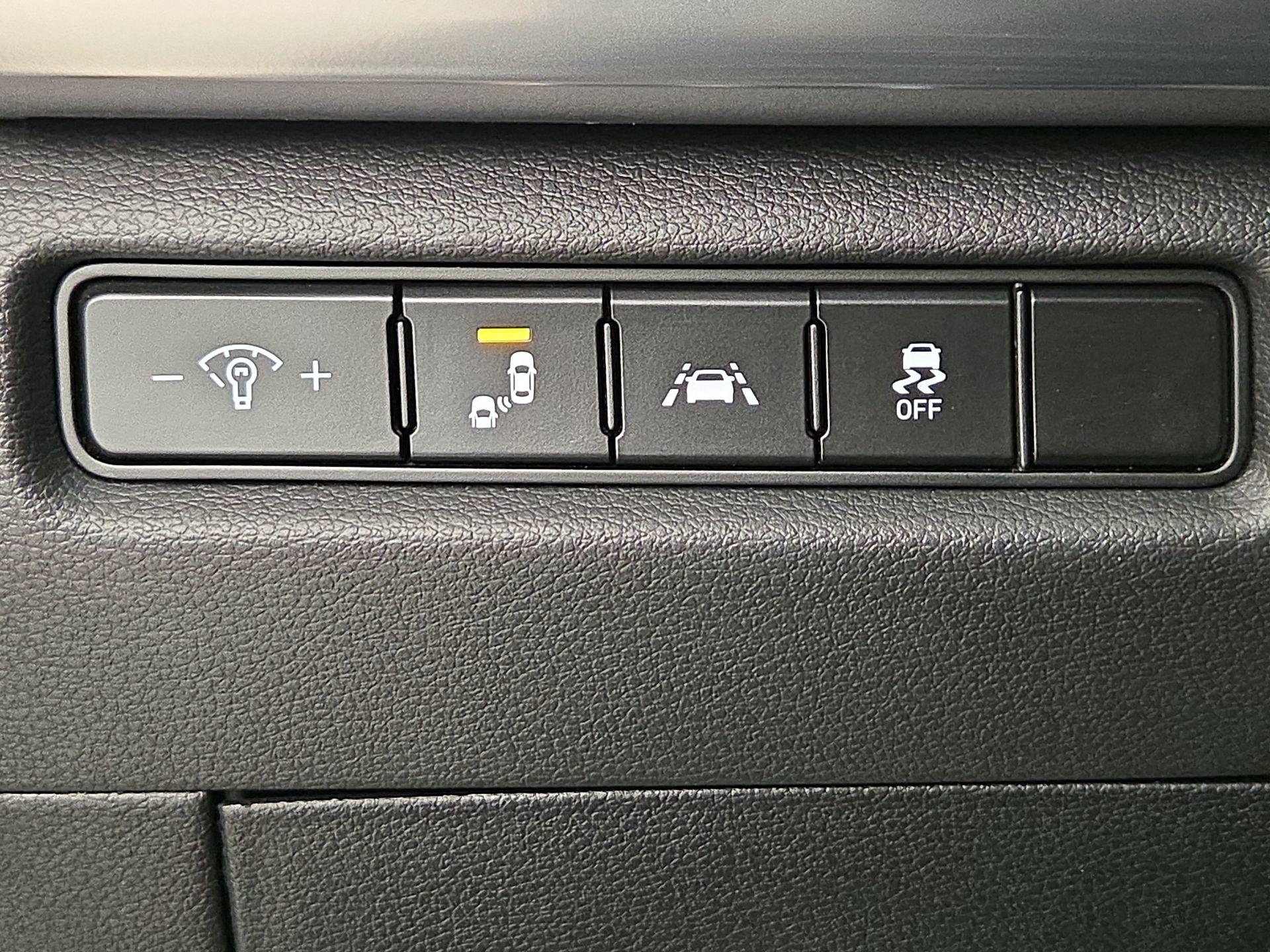 Thumbnail: 2022 Kia Telluride - 13