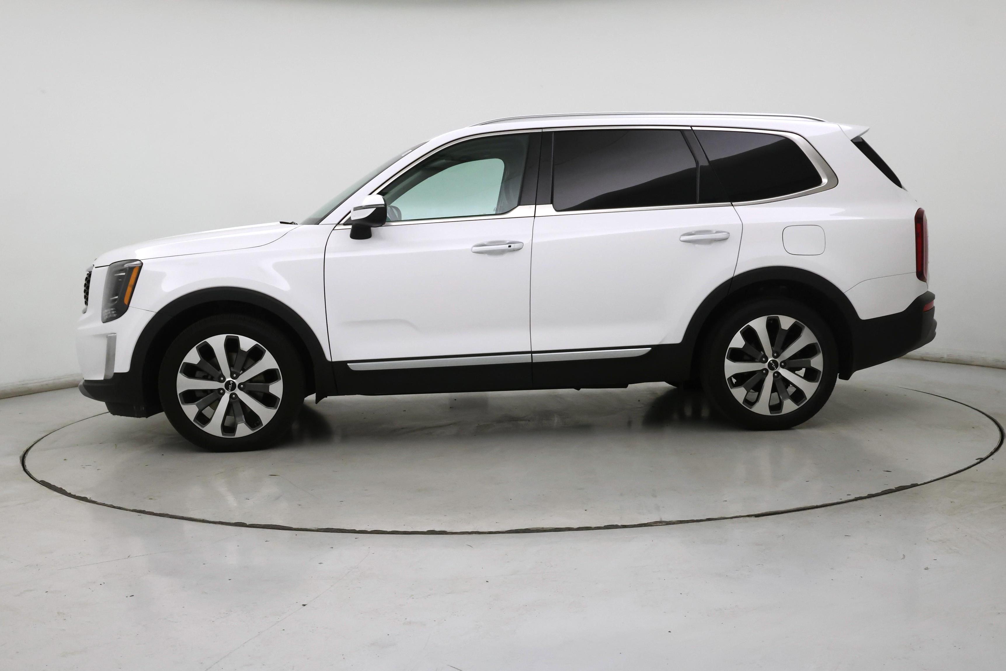 Thumbnail: 2022 Kia Telluride - 3