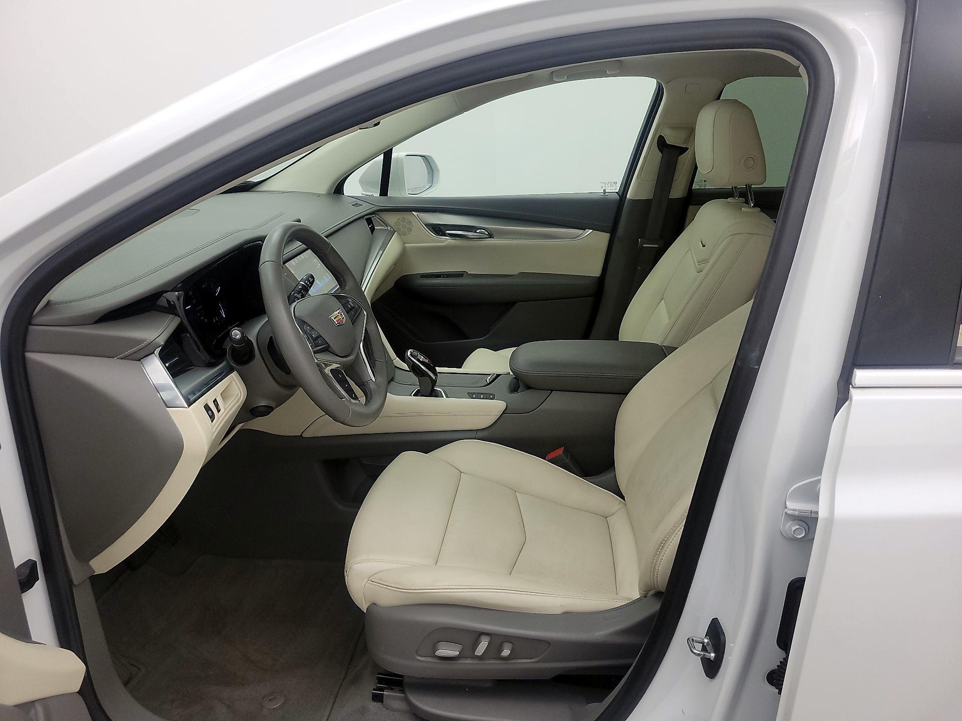 Thumbnail: 2019 Cadillac XT5 - 11