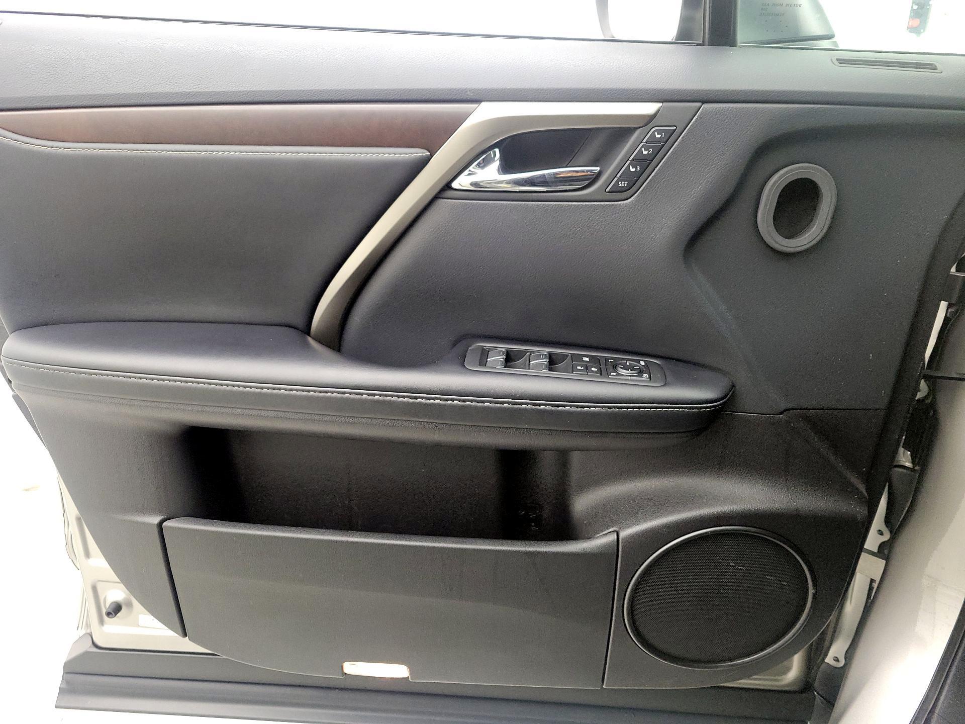 Thumbnail: 2020 Lexus RX - 12