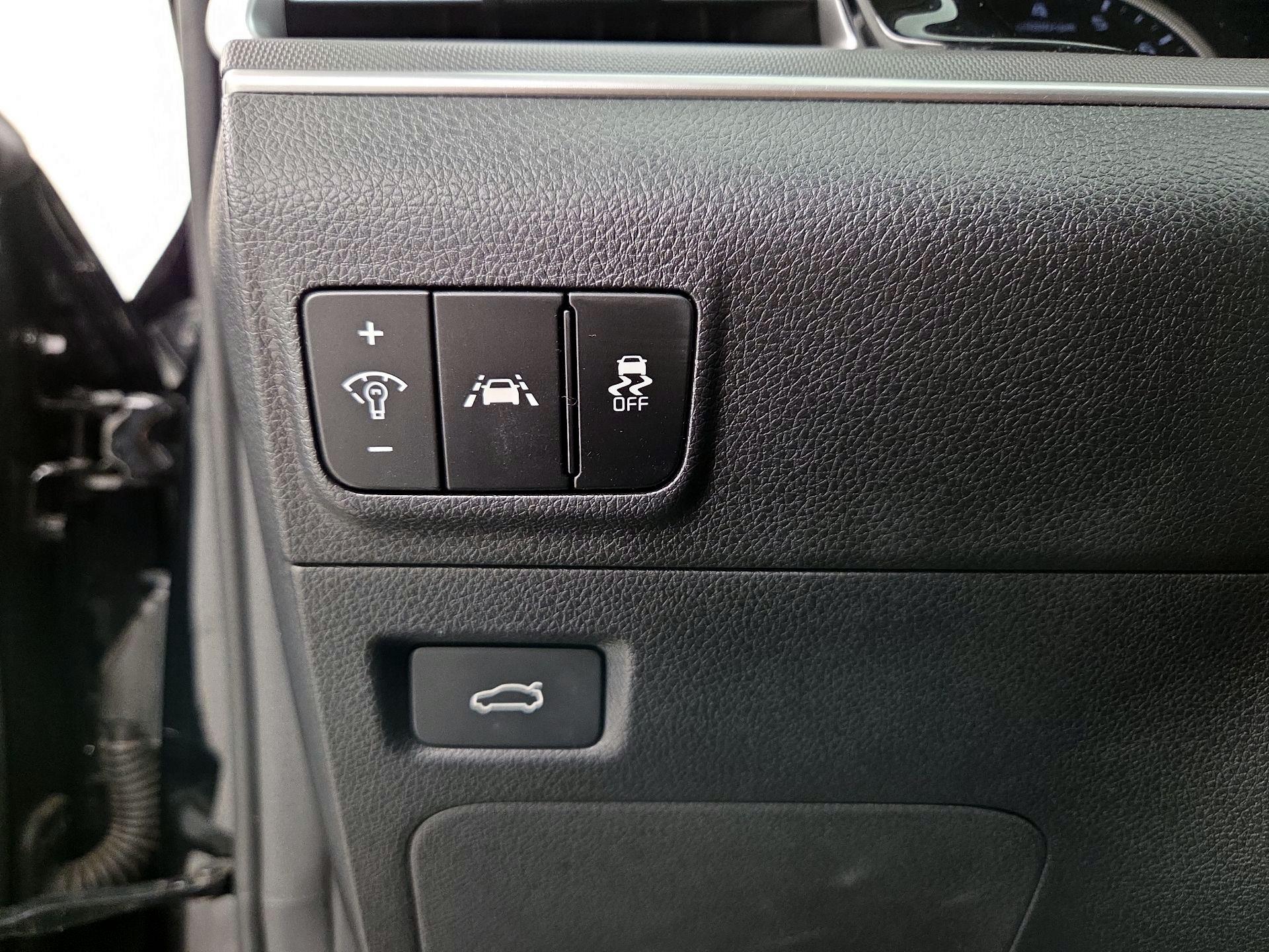 Thumbnail: 2023 Kia K5 - 13