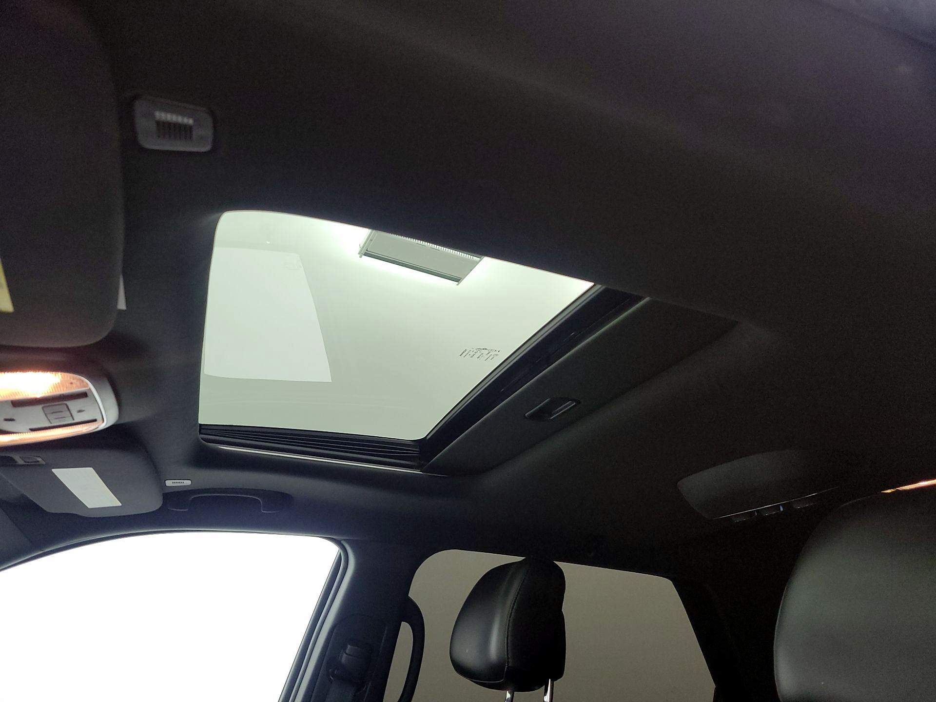 Thumbnail: 2018 Dodge Durango - 19