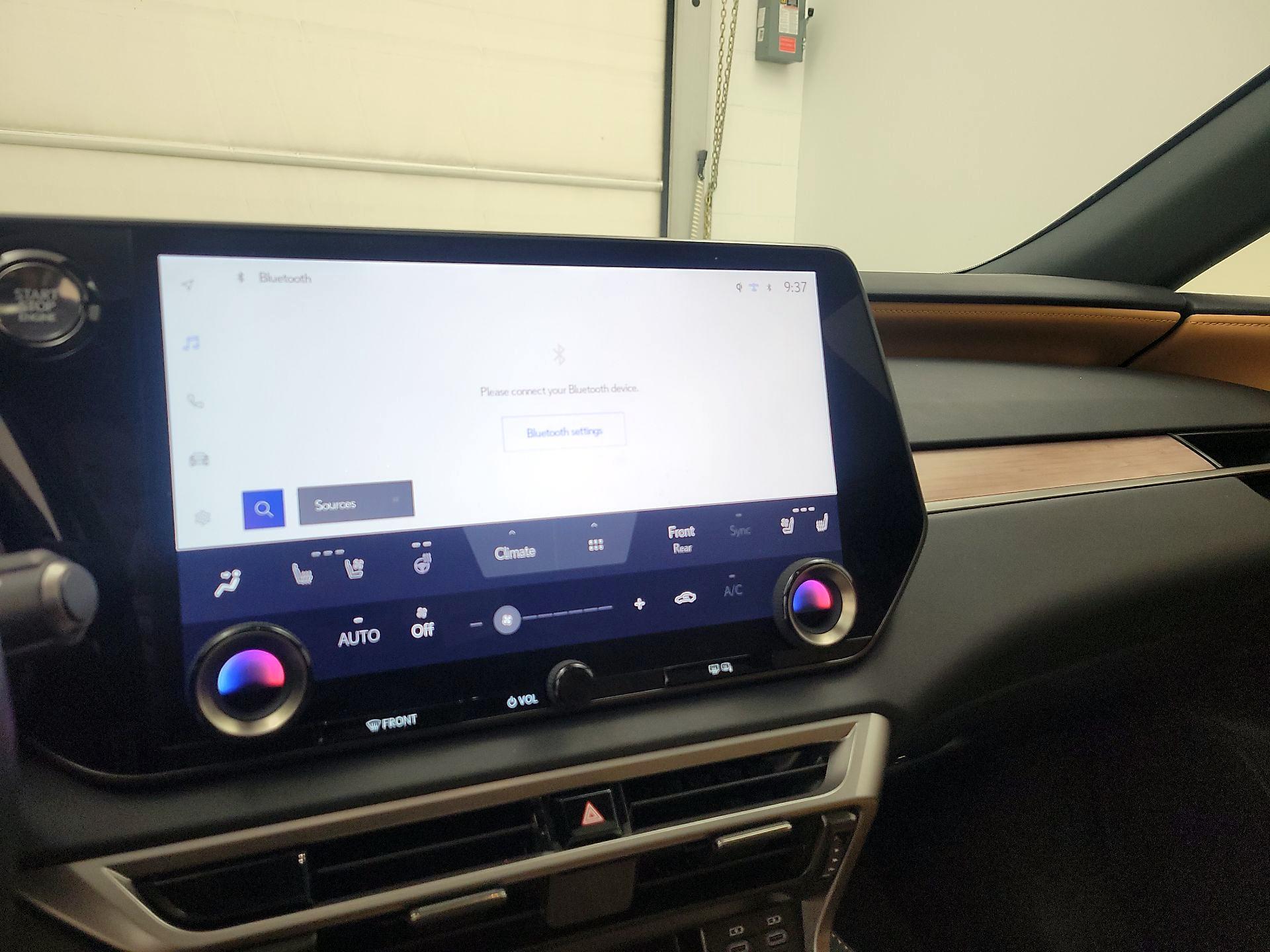 Thumbnail: 2024 Lexus RX - 16