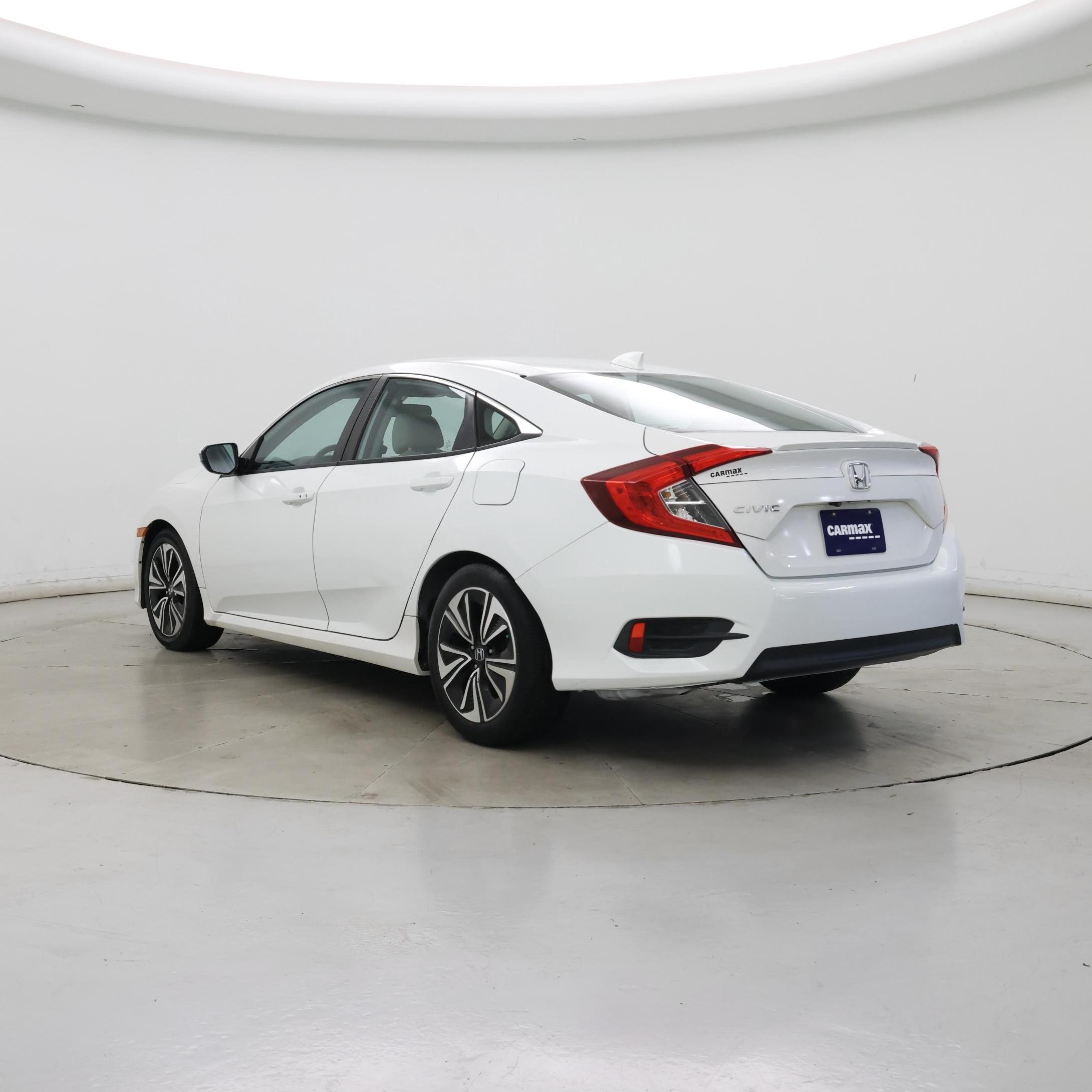 Thumbnail: 2016 Honda Civic - 2