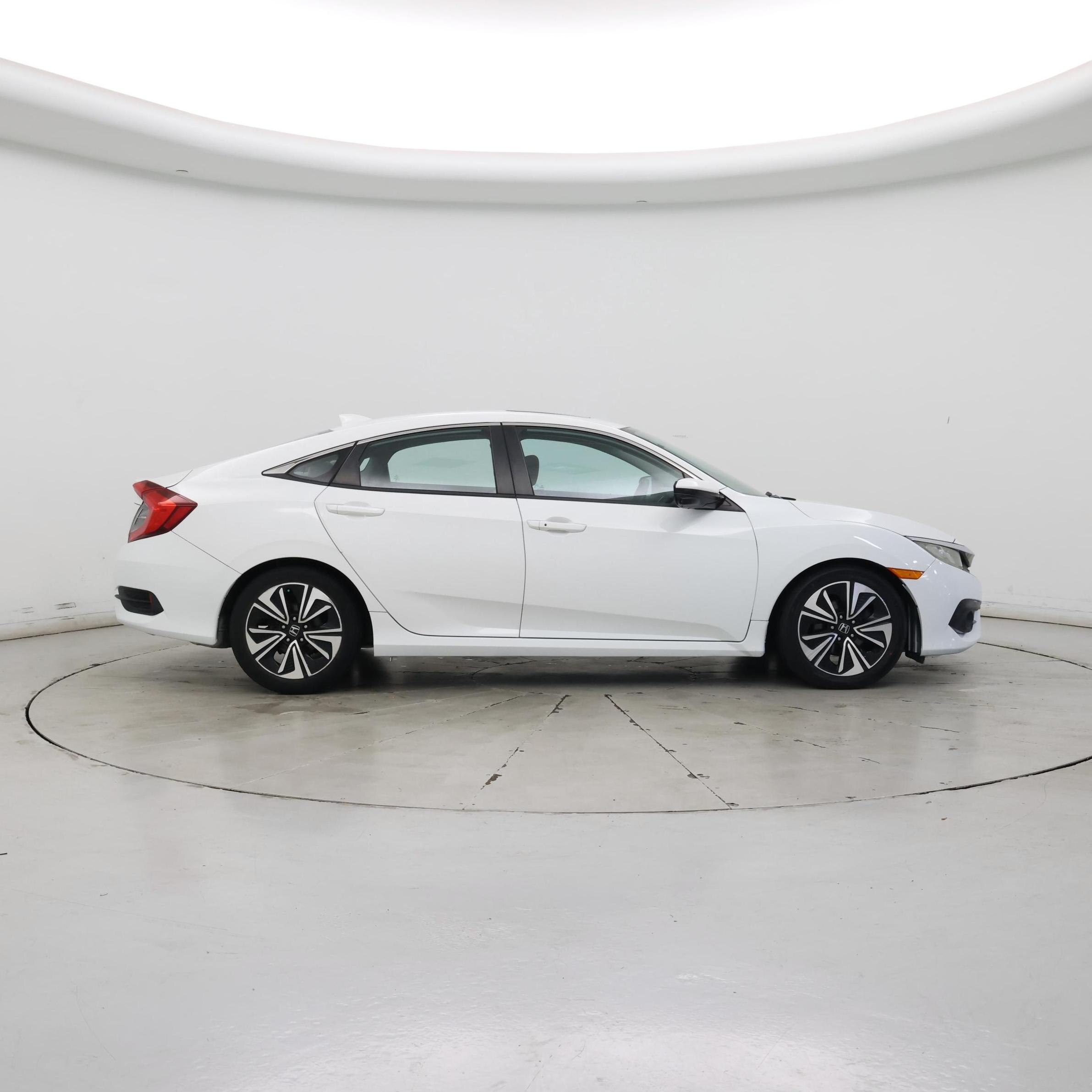 Thumbnail: 2016 Honda Civic - 7