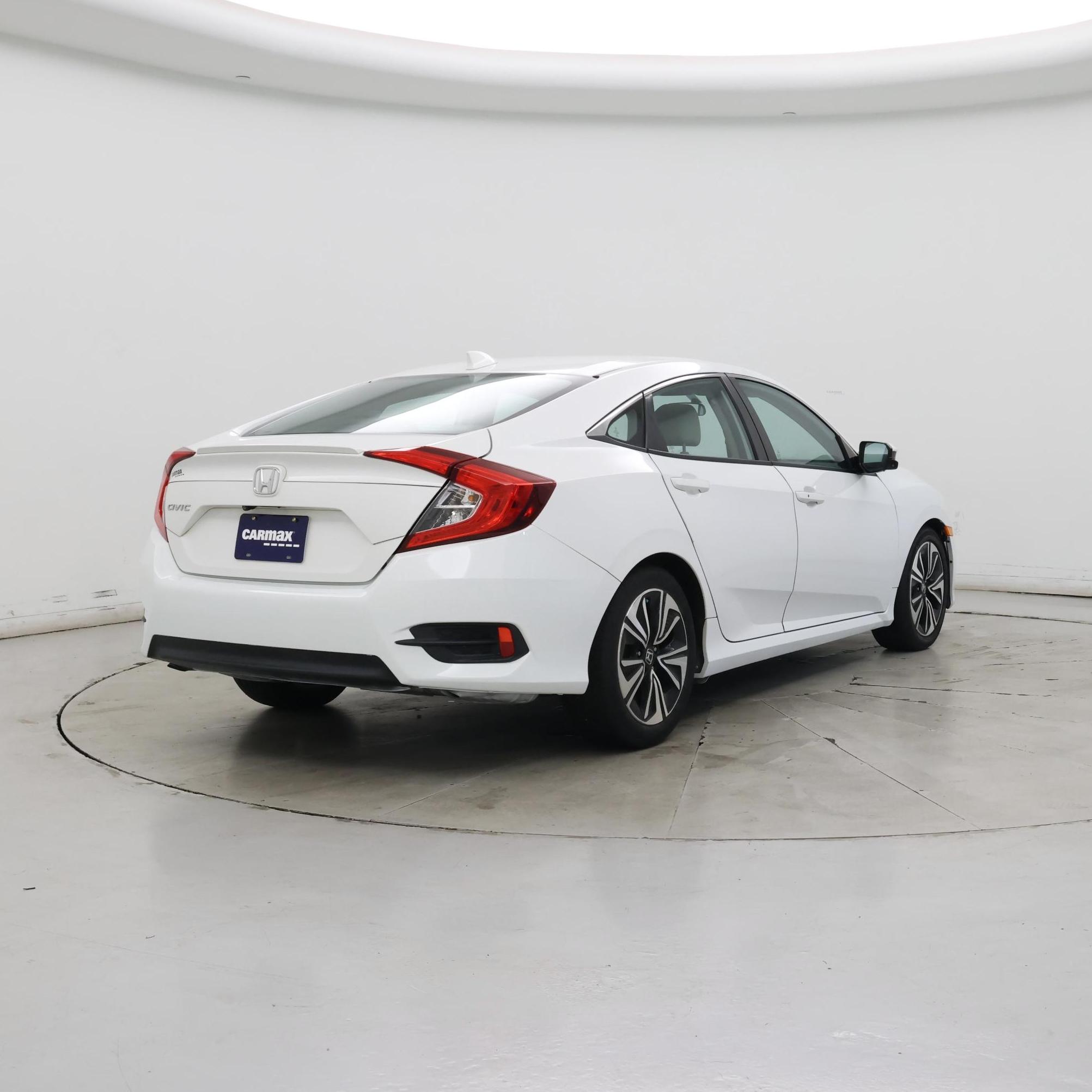 Thumbnail: 2016 Honda Civic - 8