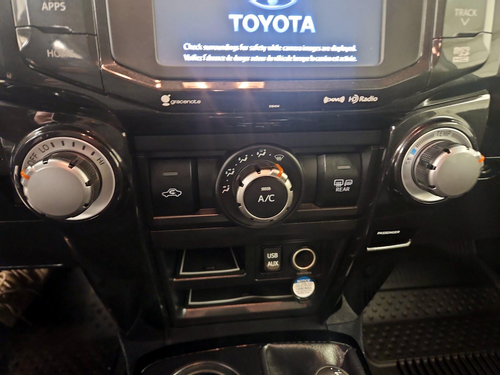 Thumbnail: 2019 Toyota 4Runner - 16