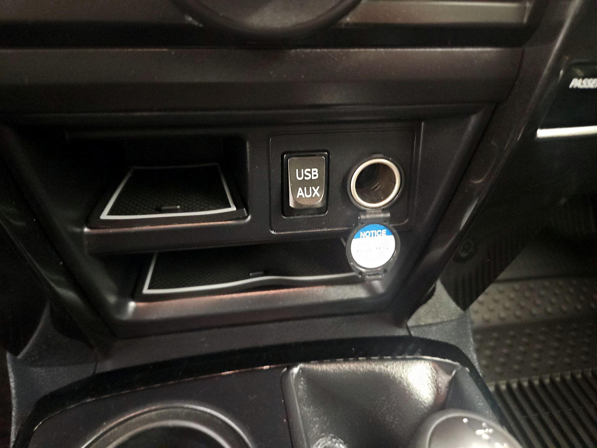 Thumbnail: 2019 Toyota 4Runner - 18