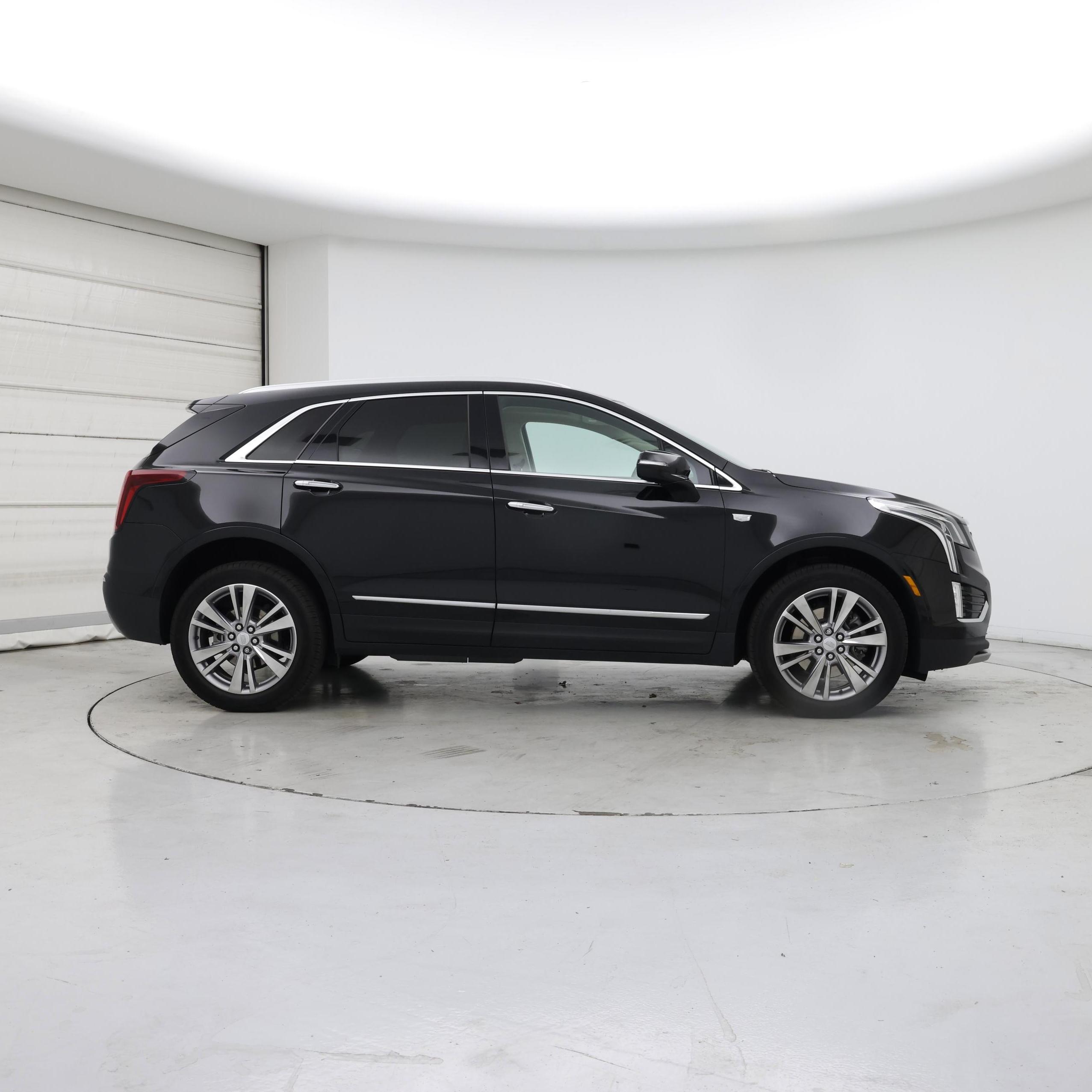 Thumbnail: 2024 Cadillac XT5 - 7