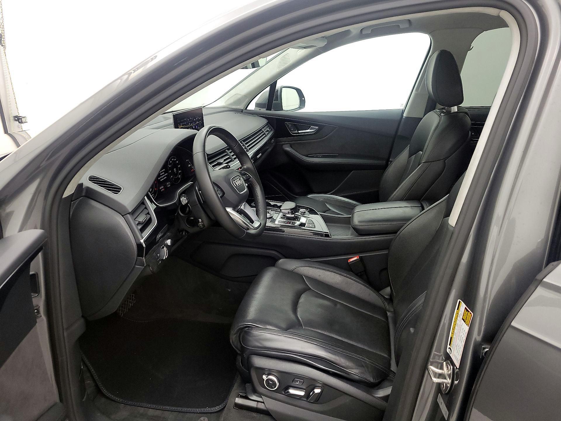 Thumbnail: 2017 Audi Q7 - 11