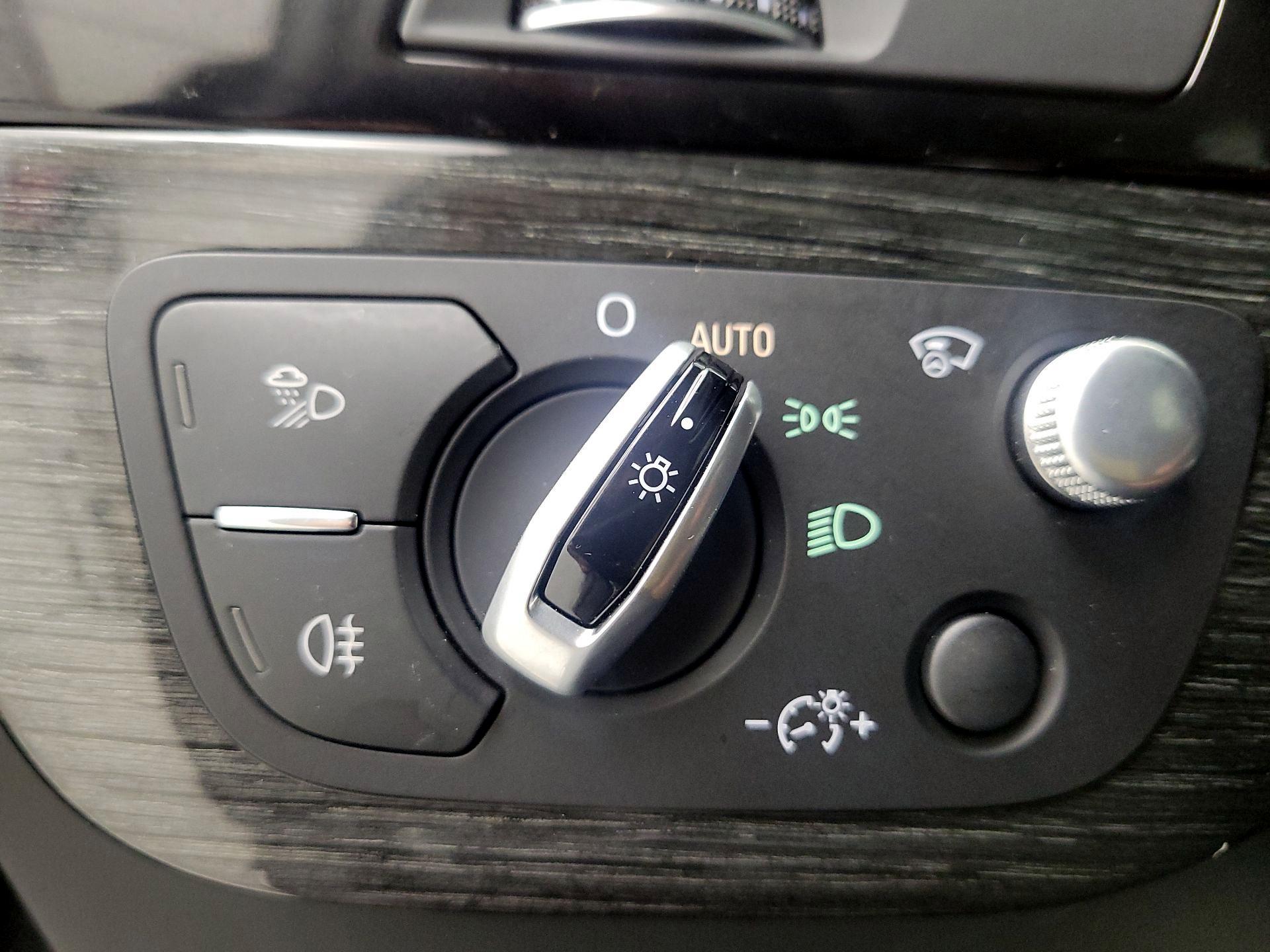 Thumbnail: 2017 Audi Q7 - 13