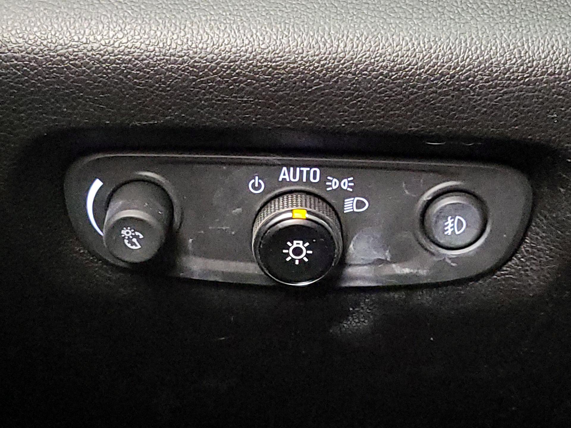 Thumbnail: 2019 Chevrolet Traverse - 13