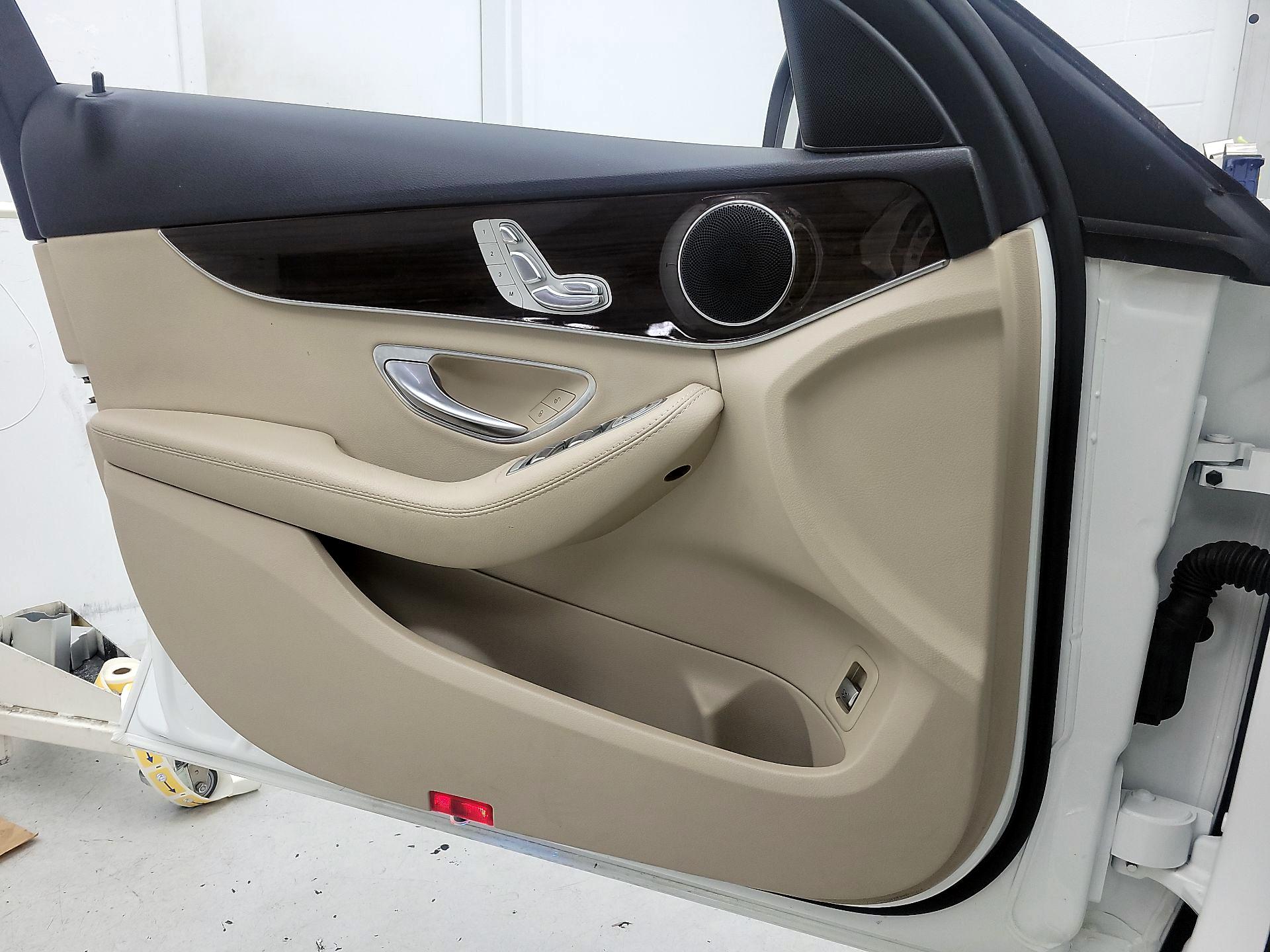 Thumbnail: 2019 Mercedes-Benz C-Class - 12