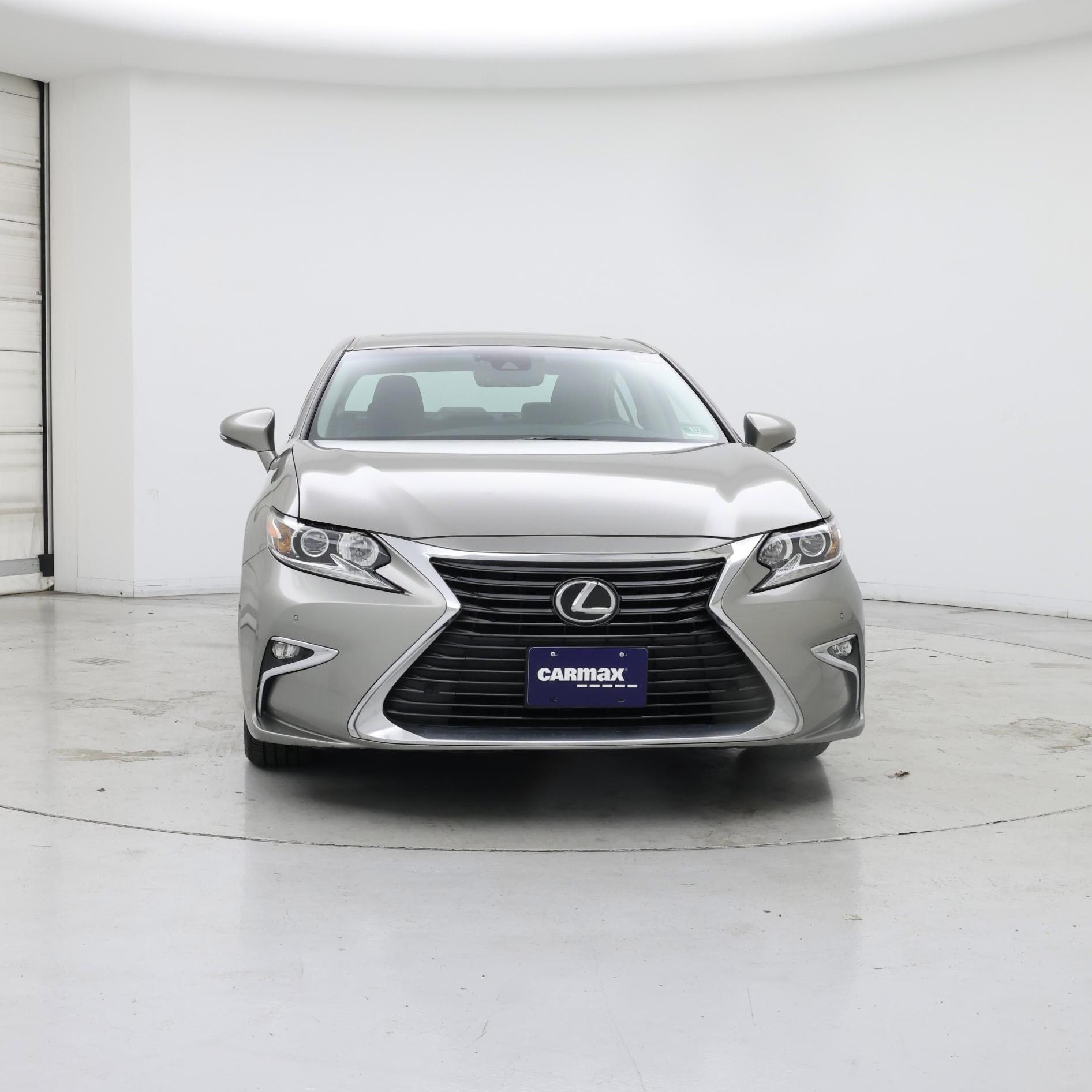 Thumbnail: 2017 Lexus ES - 5