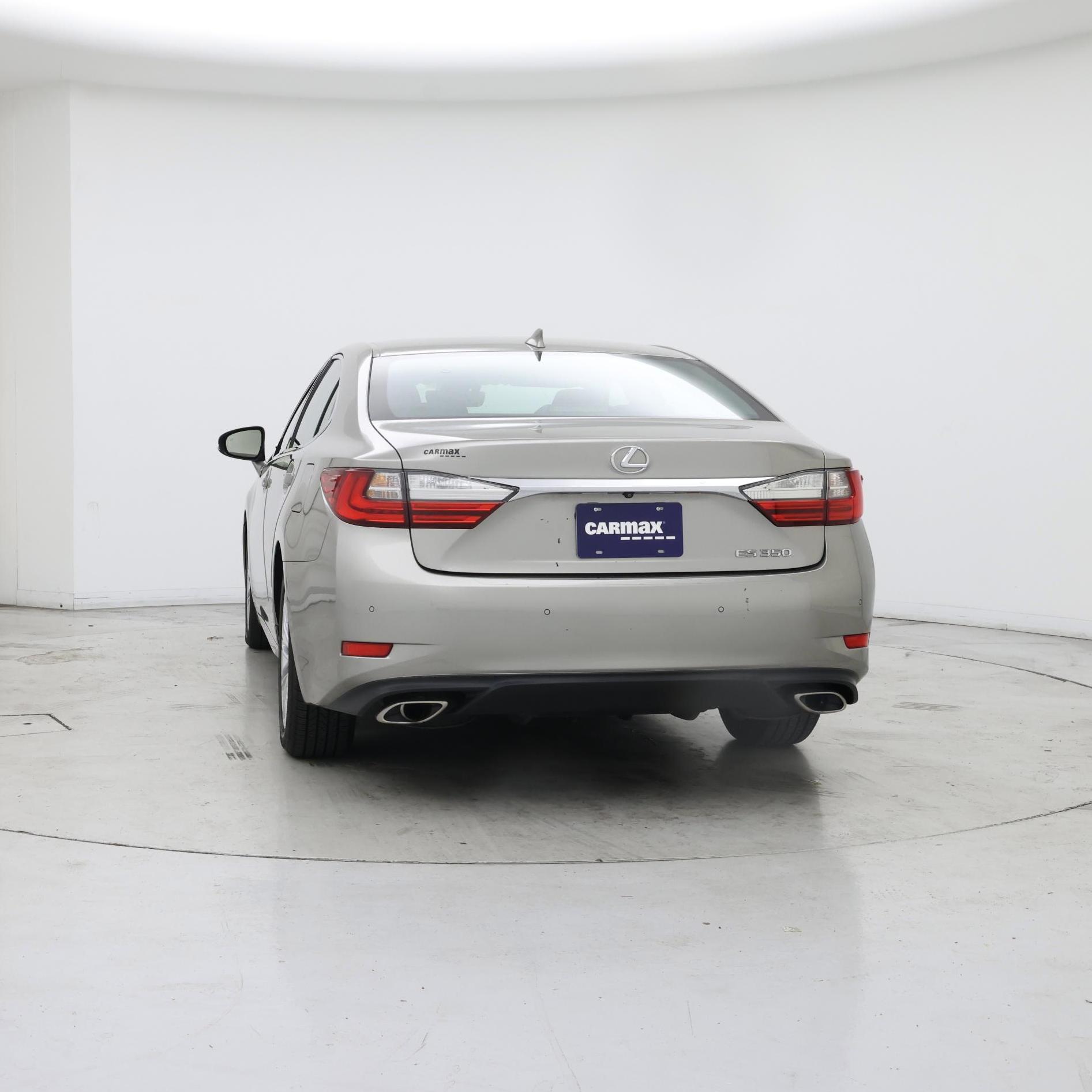 Thumbnail: 2017 Lexus ES - 6