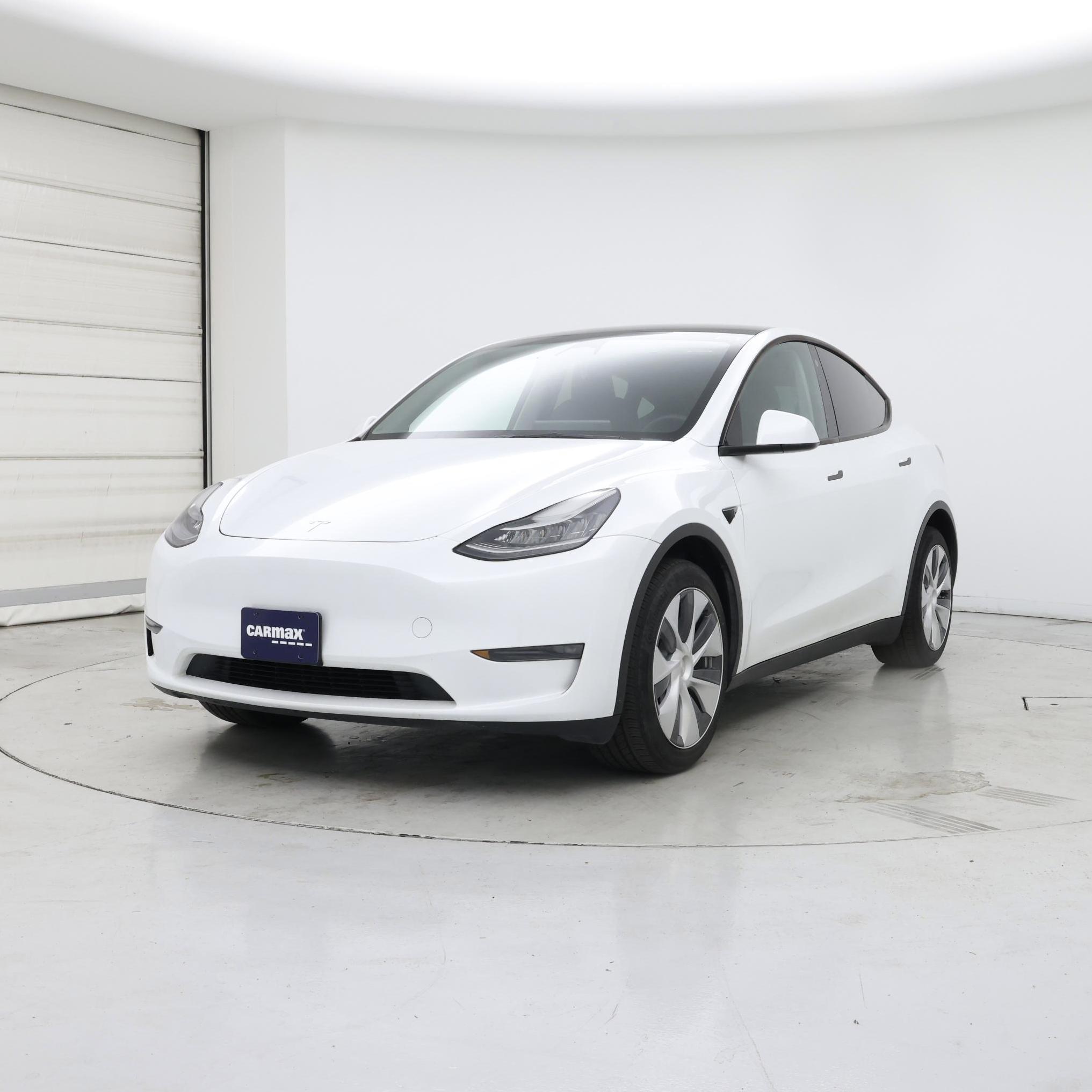 Thumbnail: 2023 Tesla Model Y - 4