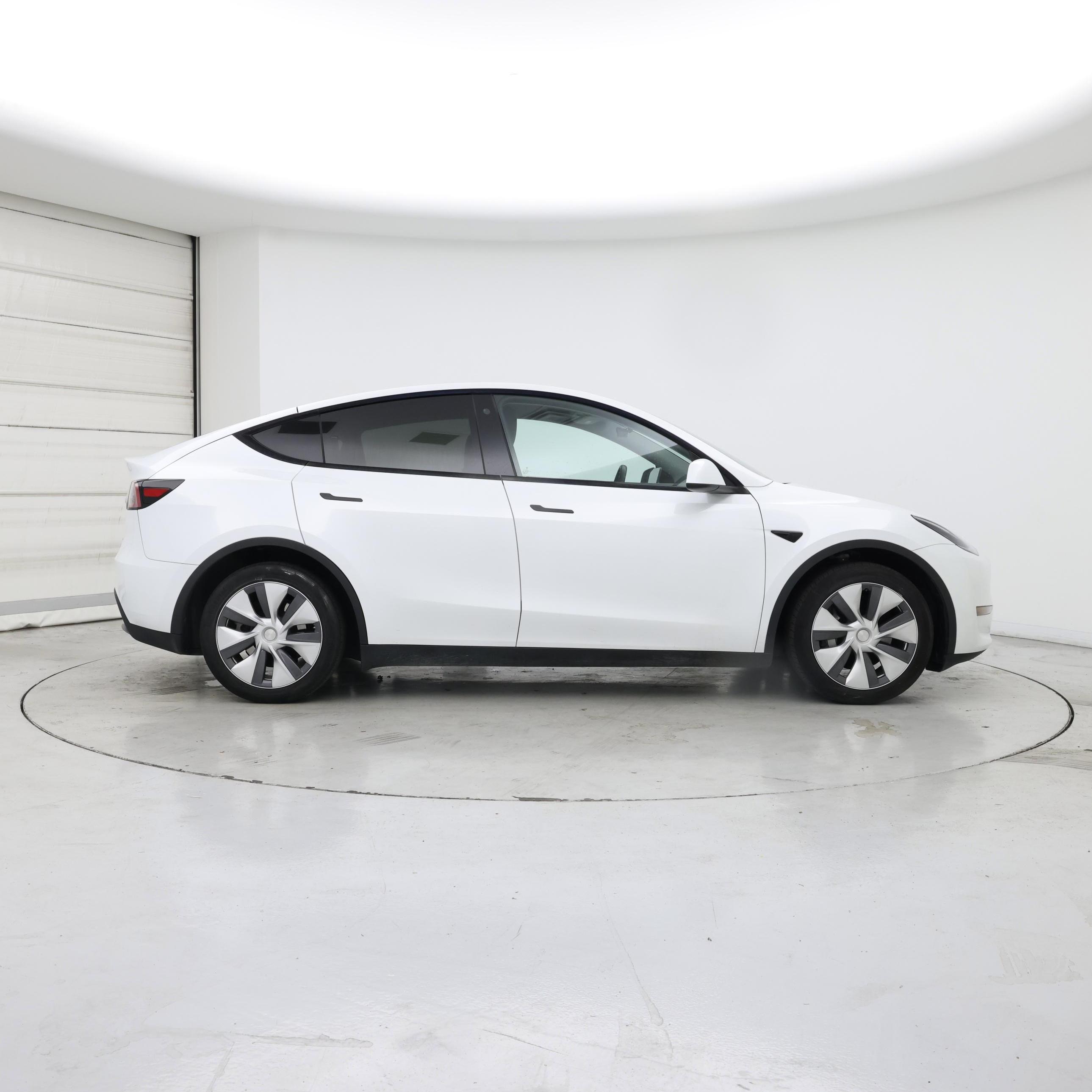 Thumbnail: 2023 Tesla Model Y - 7