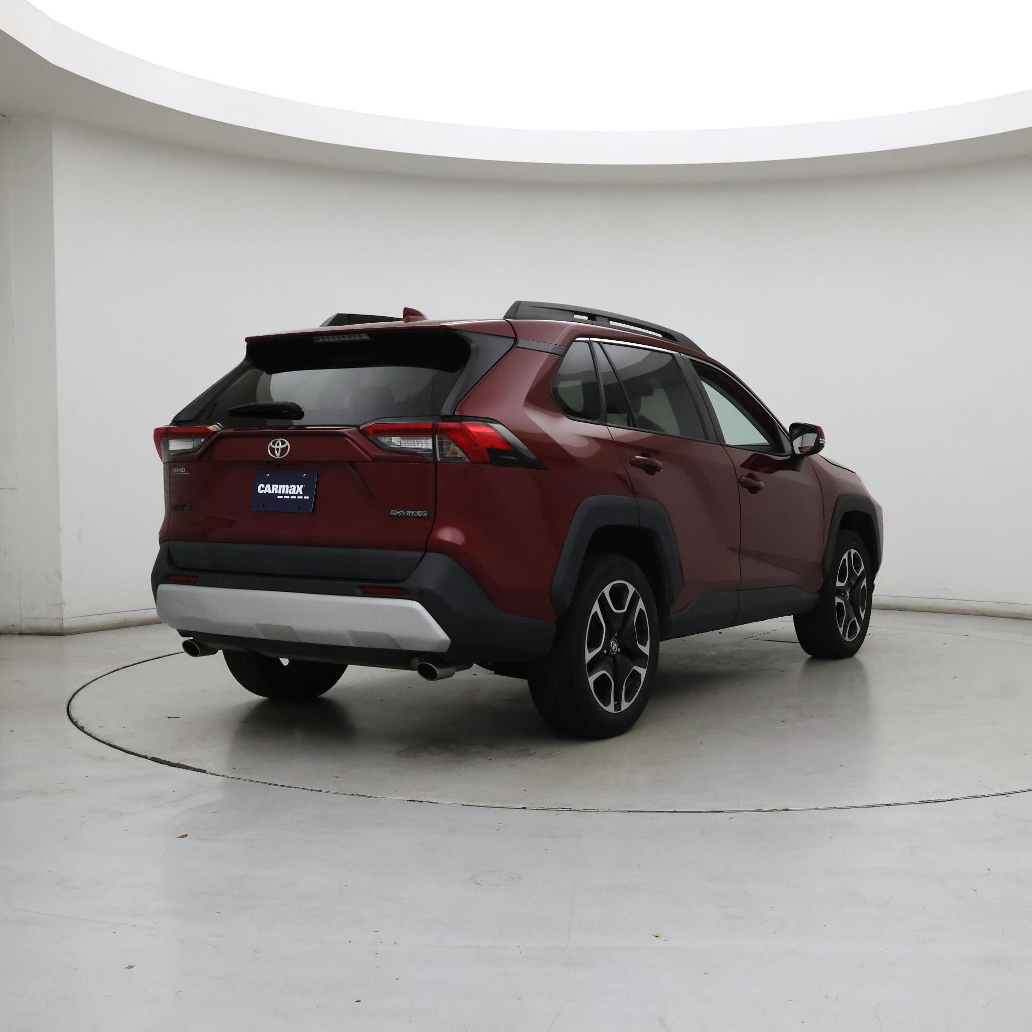 Thumbnail: 2019 Toyota RAV4 - 8