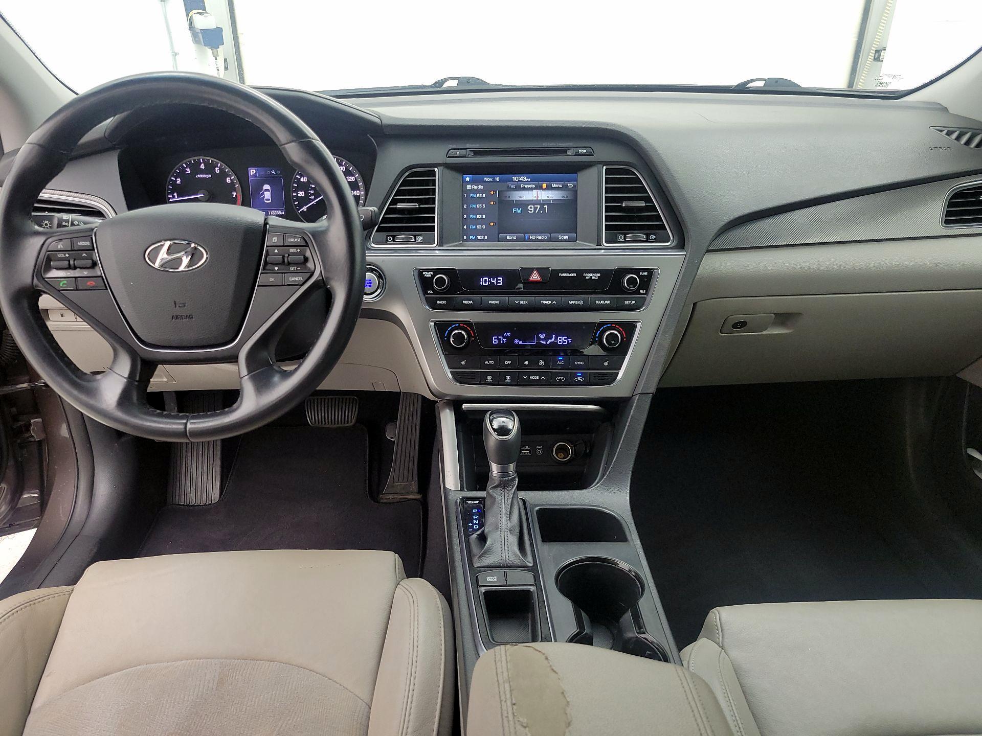 Thumbnail: 2016 Hyundai Sonata - 9