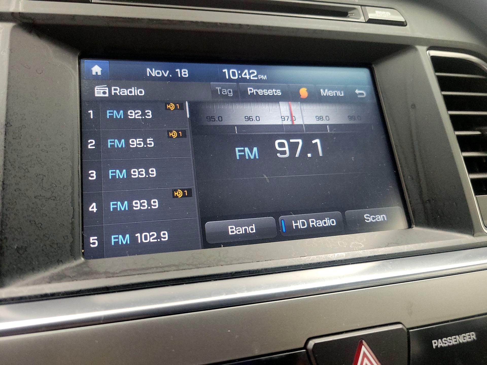 Thumbnail: 2016 Hyundai Sonata - 15