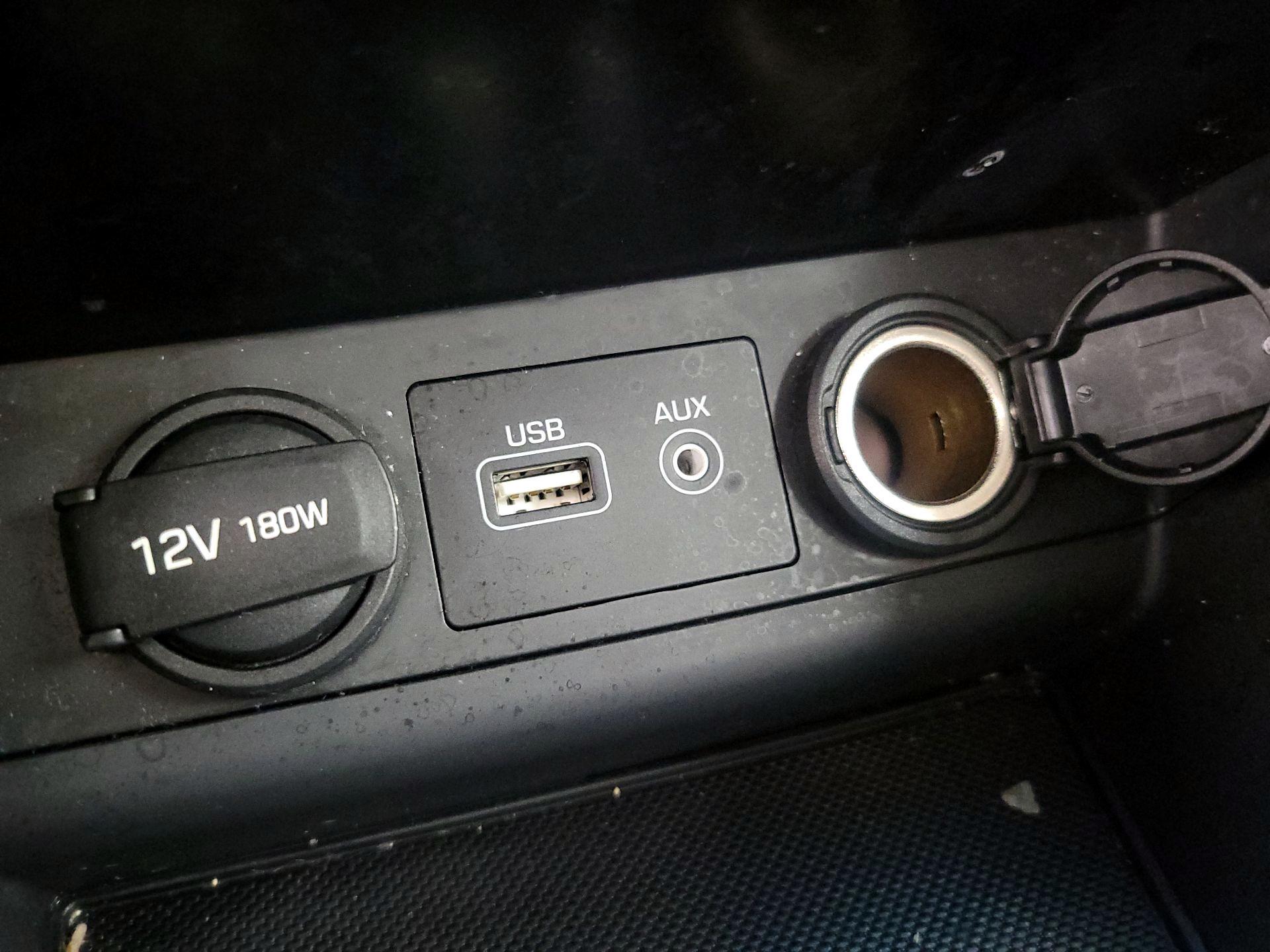 Thumbnail: 2016 Hyundai Sonata - 18