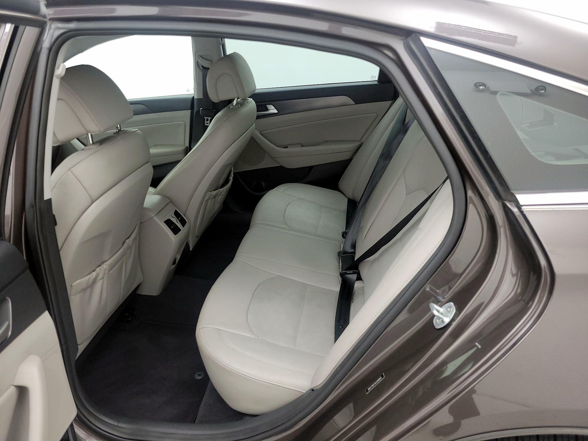 Thumbnail: 2016 Hyundai Sonata - 19