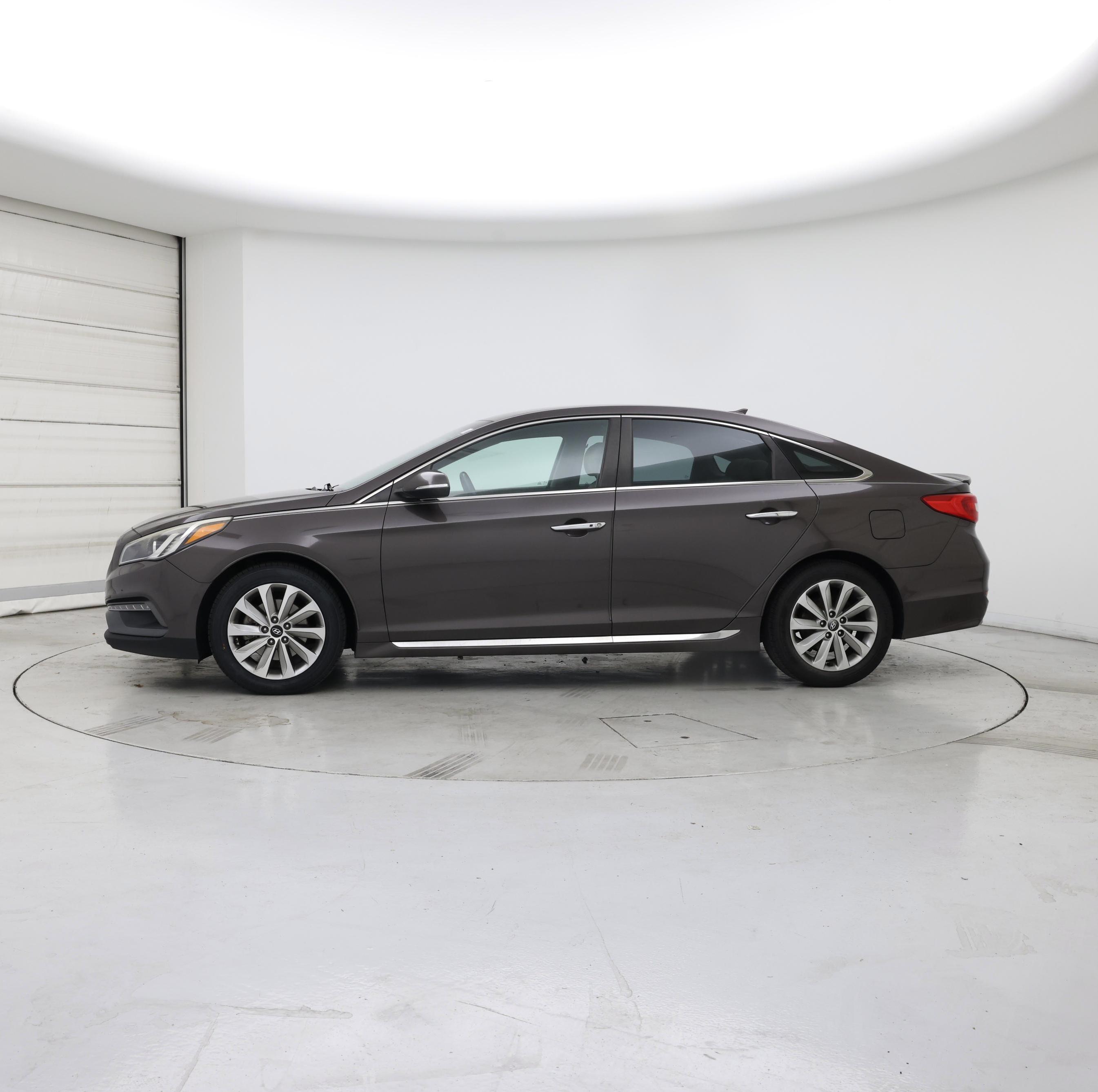 Thumbnail: 2016 Hyundai Sonata - 3