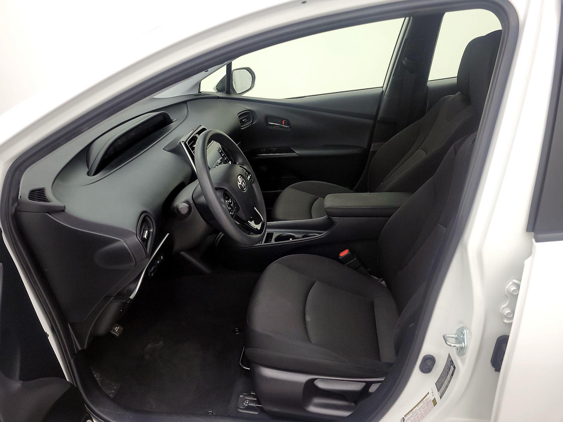 Thumbnail: 2021 Toyota Prius - 11