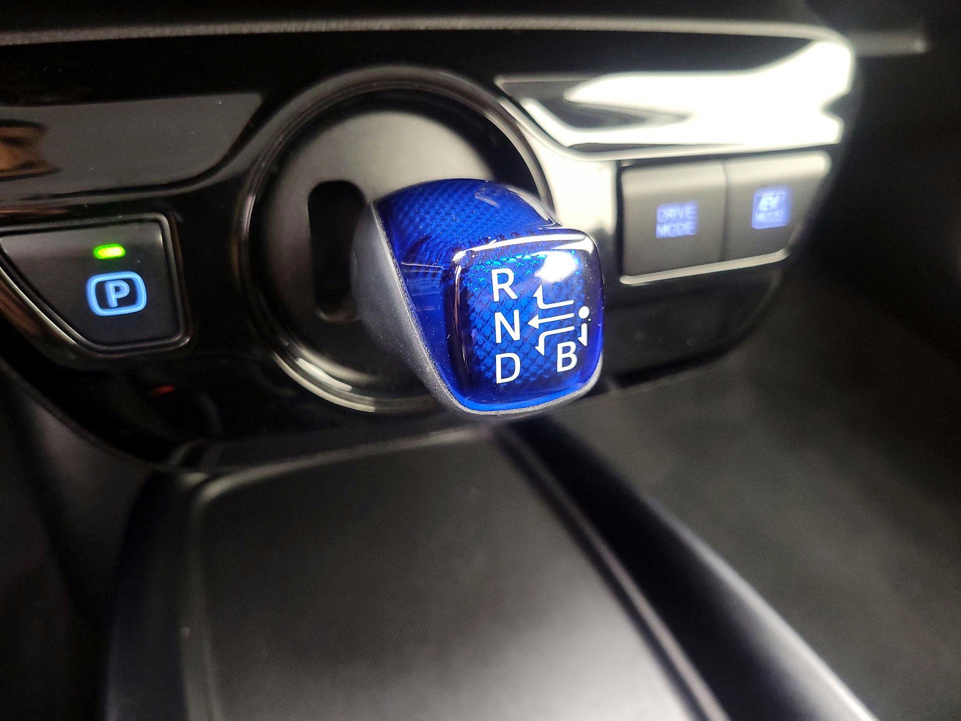 Thumbnail: 2021 Toyota Prius - 17