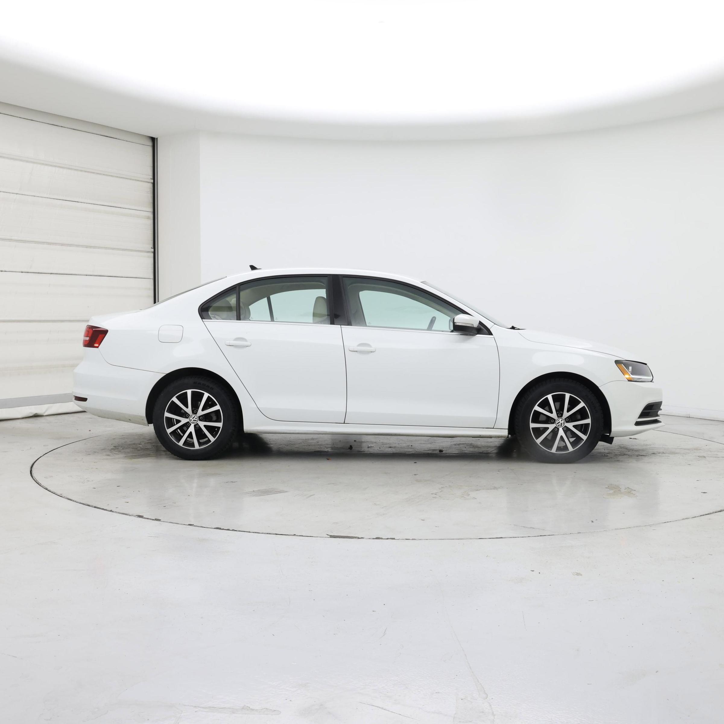 Thumbnail: 2017 Volkswagen Jetta - 7