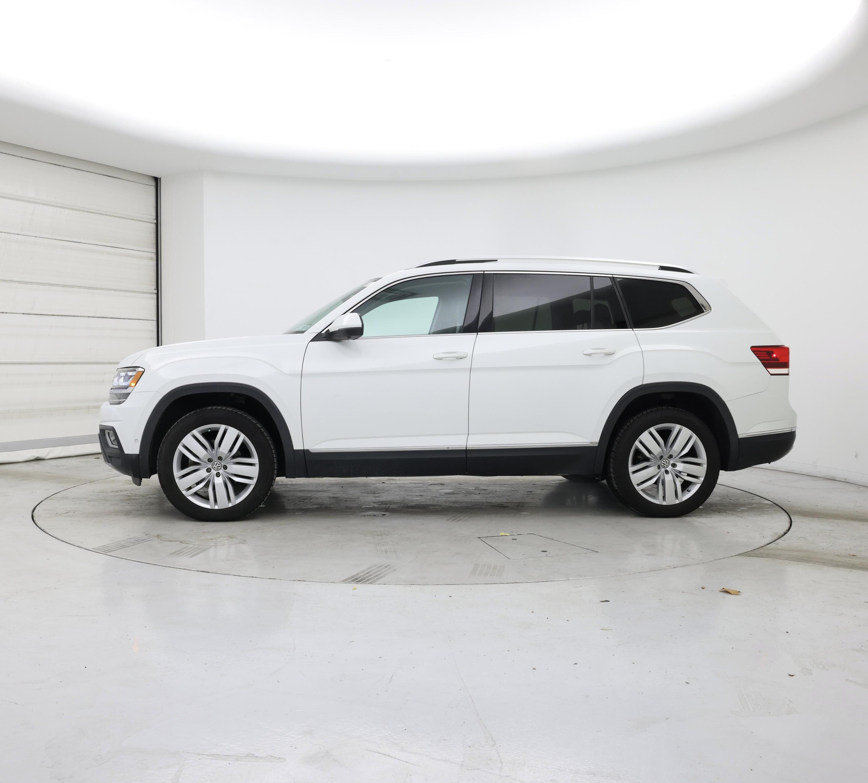 Thumbnail: 2019 Volkswagen Atlas - 3