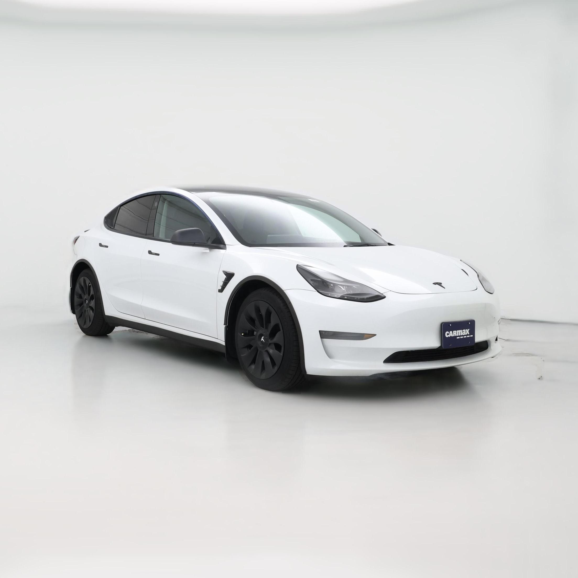Thumbnail: 2023 Tesla Model 3 - 1