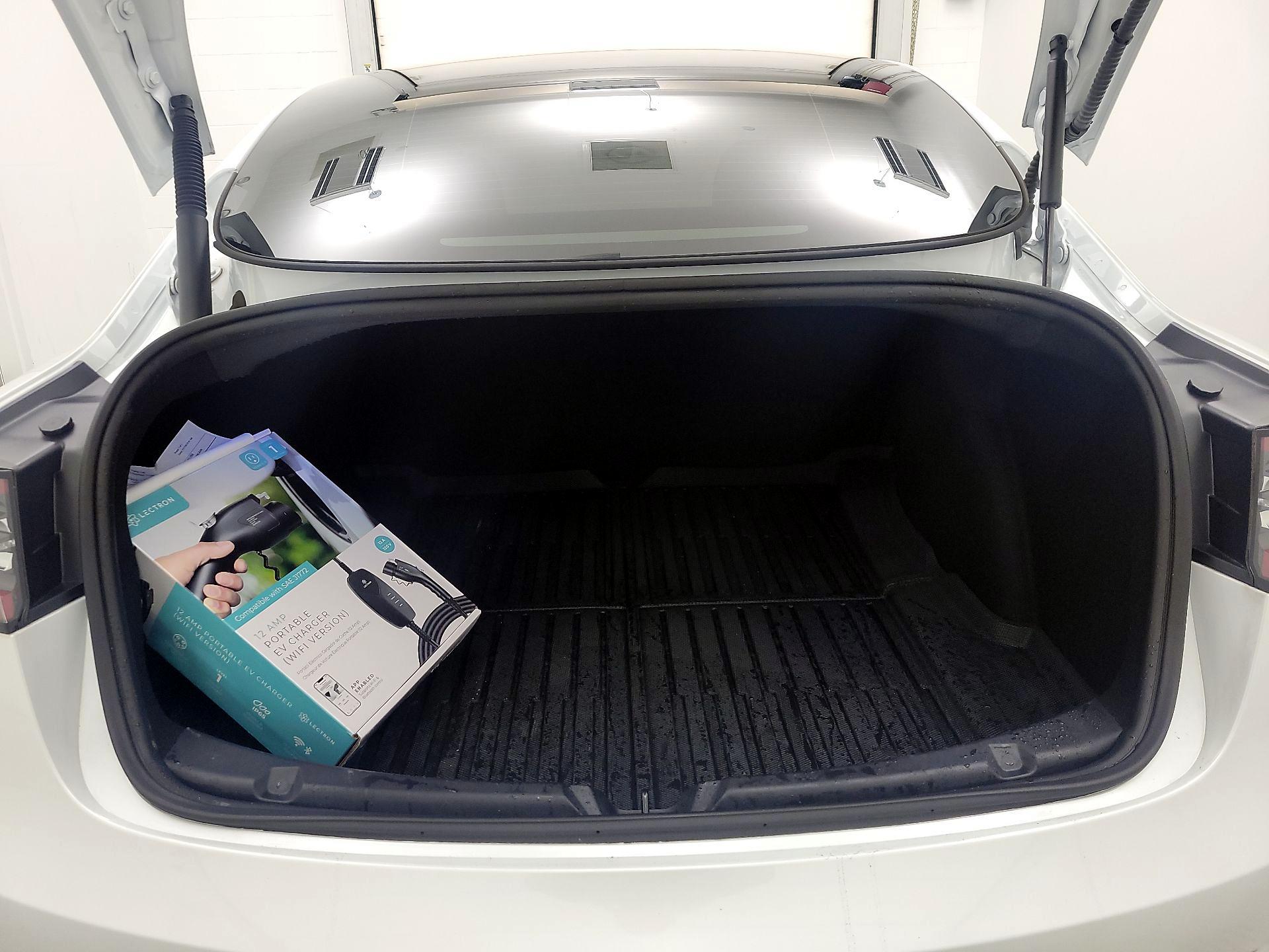 Thumbnail: 2023 Tesla Model 3 - 19