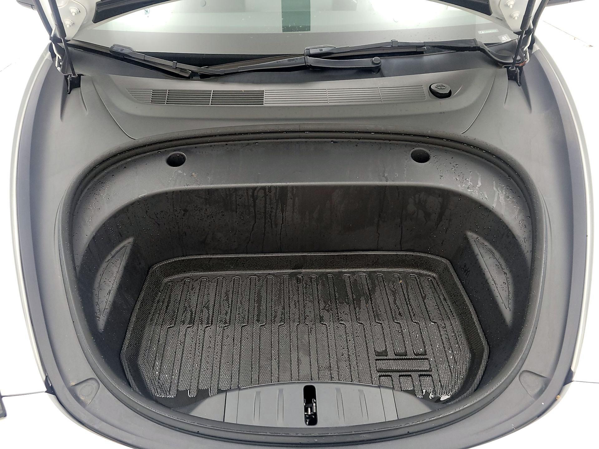 Thumbnail: 2023 Tesla Model 3 - 20