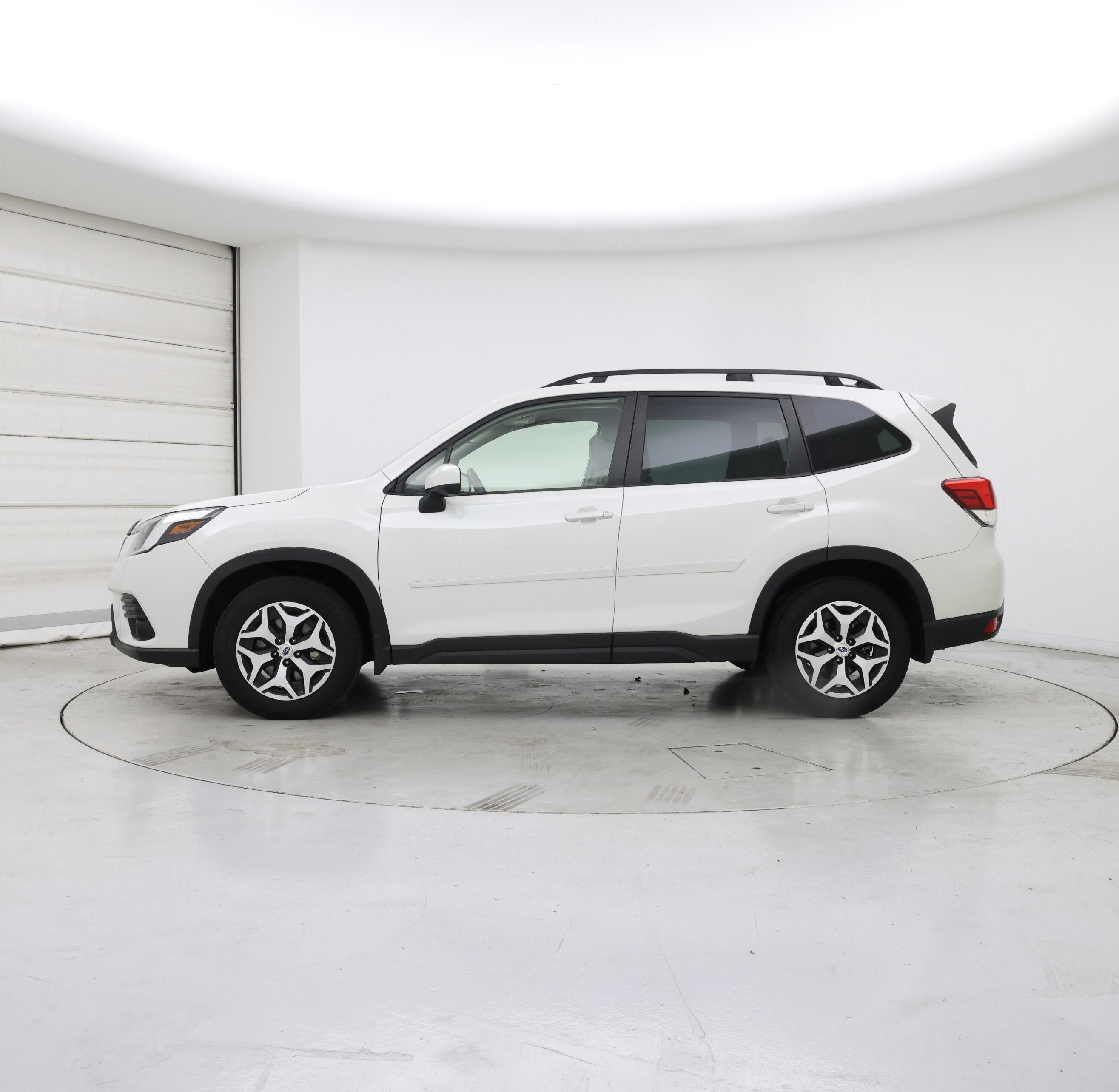 Thumbnail: 2023 Subaru Forester - 3