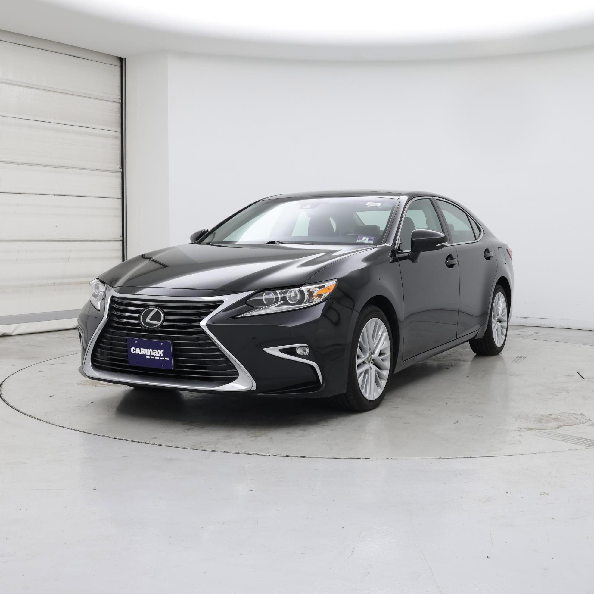 Thumbnail: 2017 Lexus ES - 4