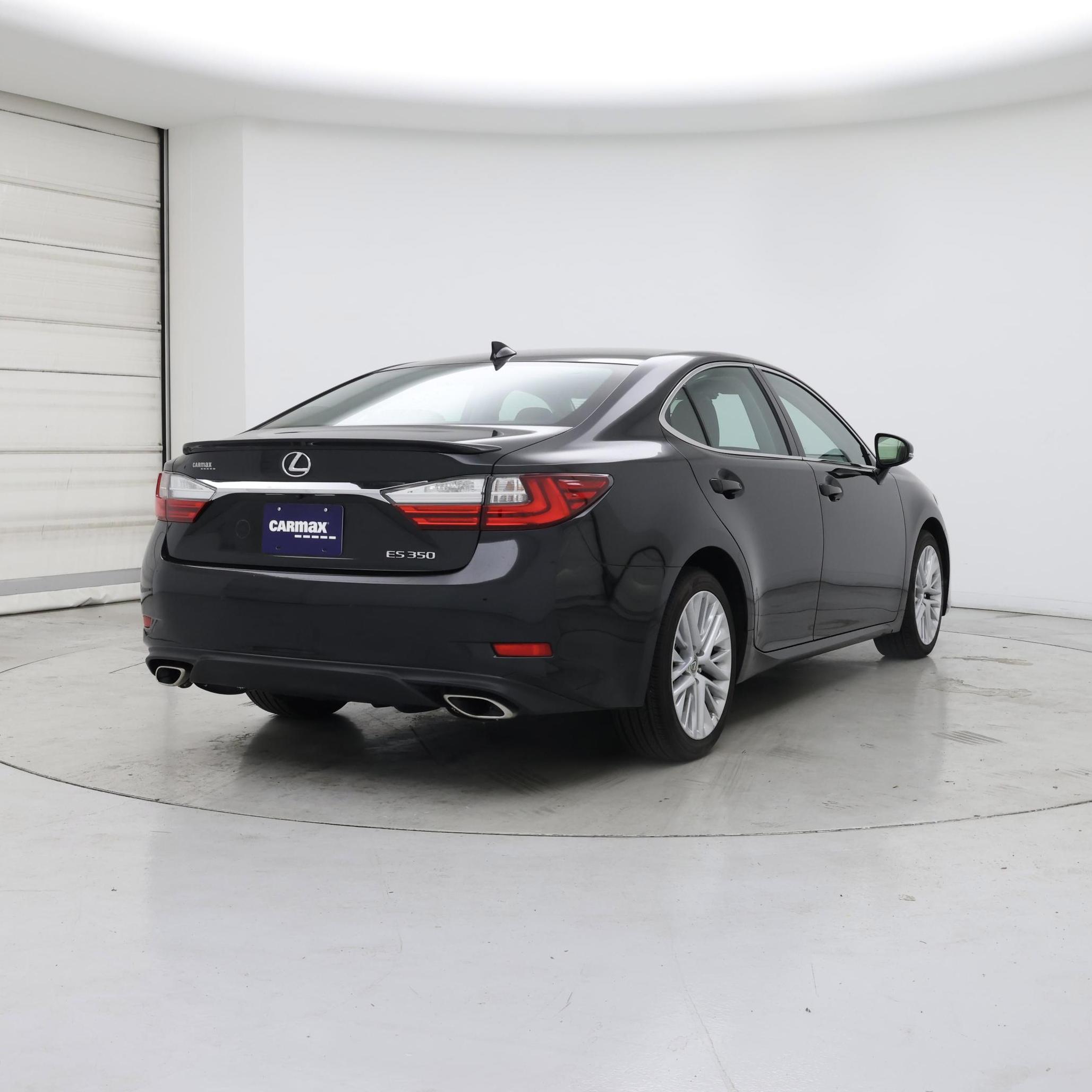 Thumbnail: 2017 Lexus ES - 8