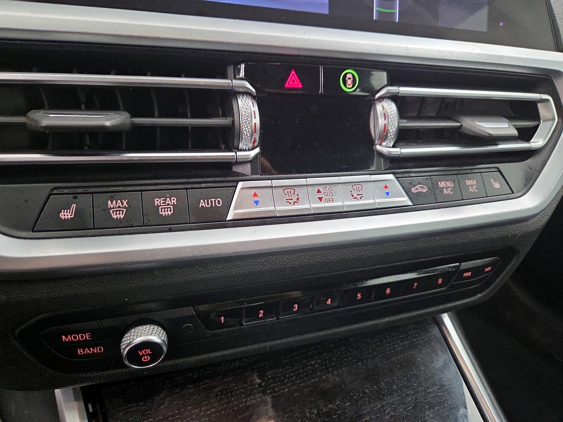 Thumbnail: 2019 BMW 3 Series - 17