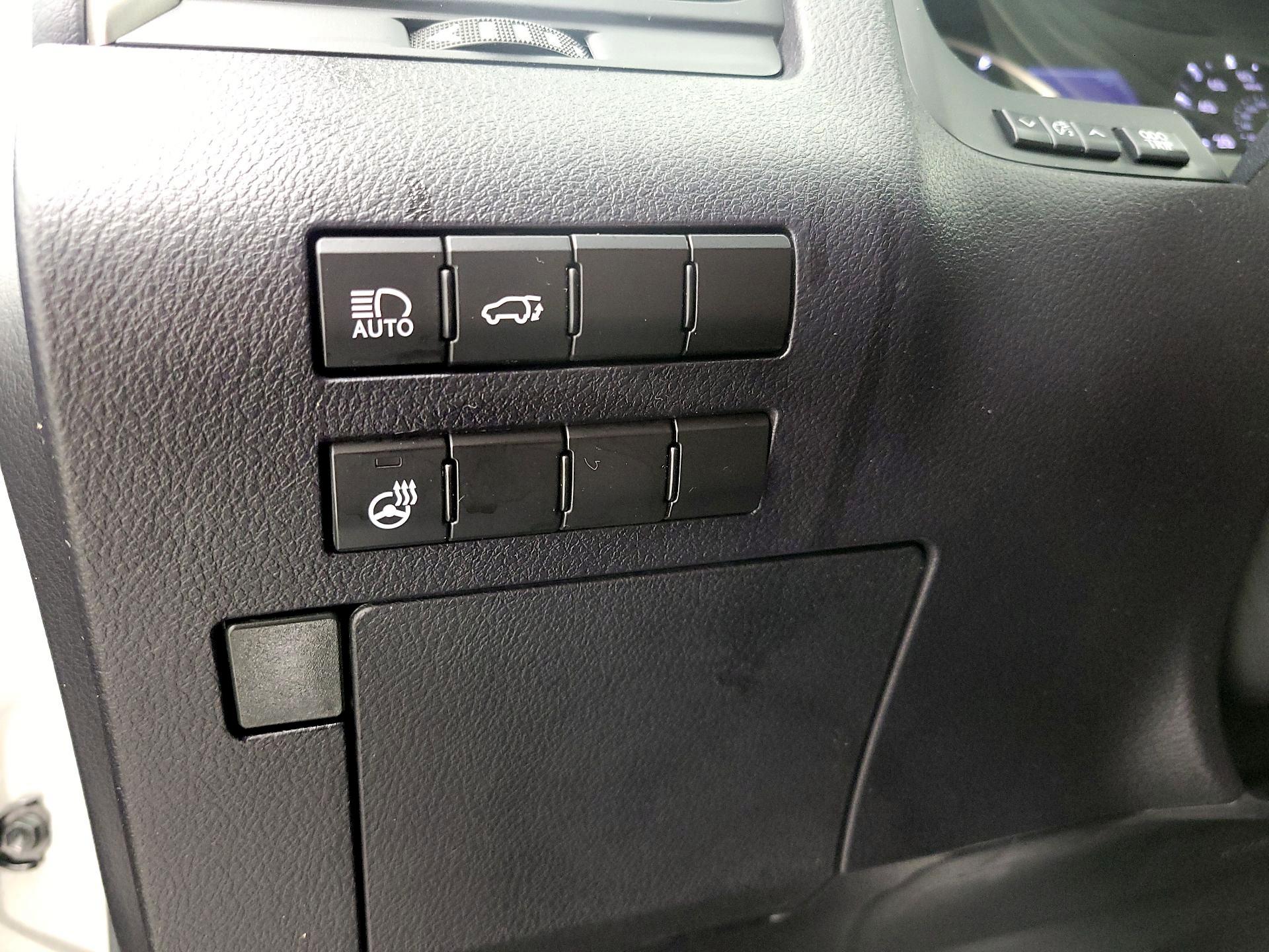 Thumbnail: 2022 Lexus RX - 13