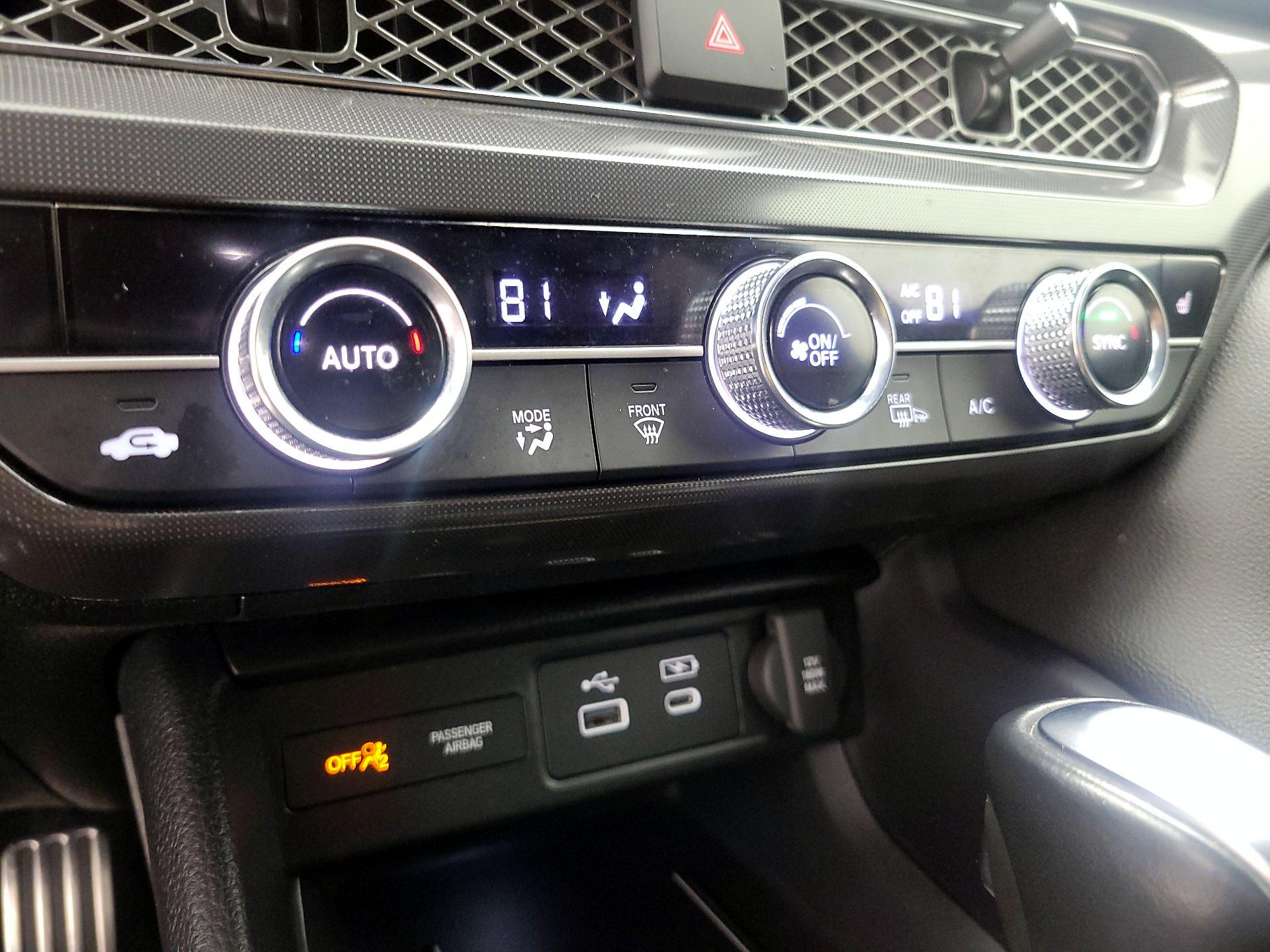 Thumbnail: 2024 Acura Integra - 16