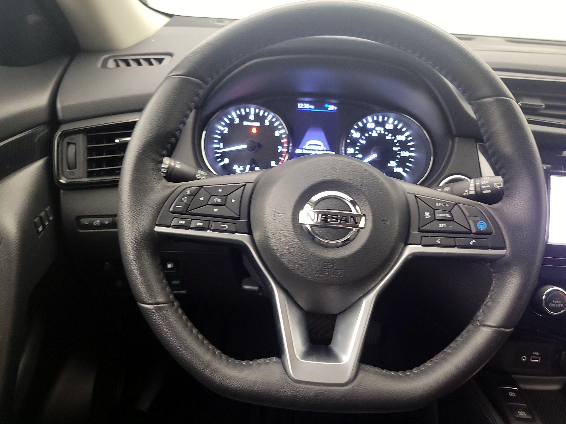 Thumbnail: 2019 Nissan Rogue - 10