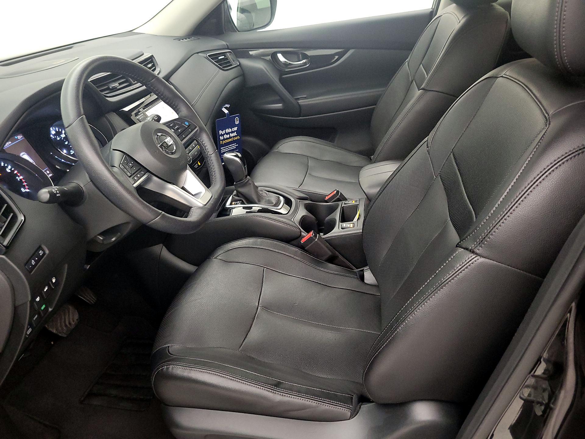 Thumbnail: 2019 Nissan Rogue - 11