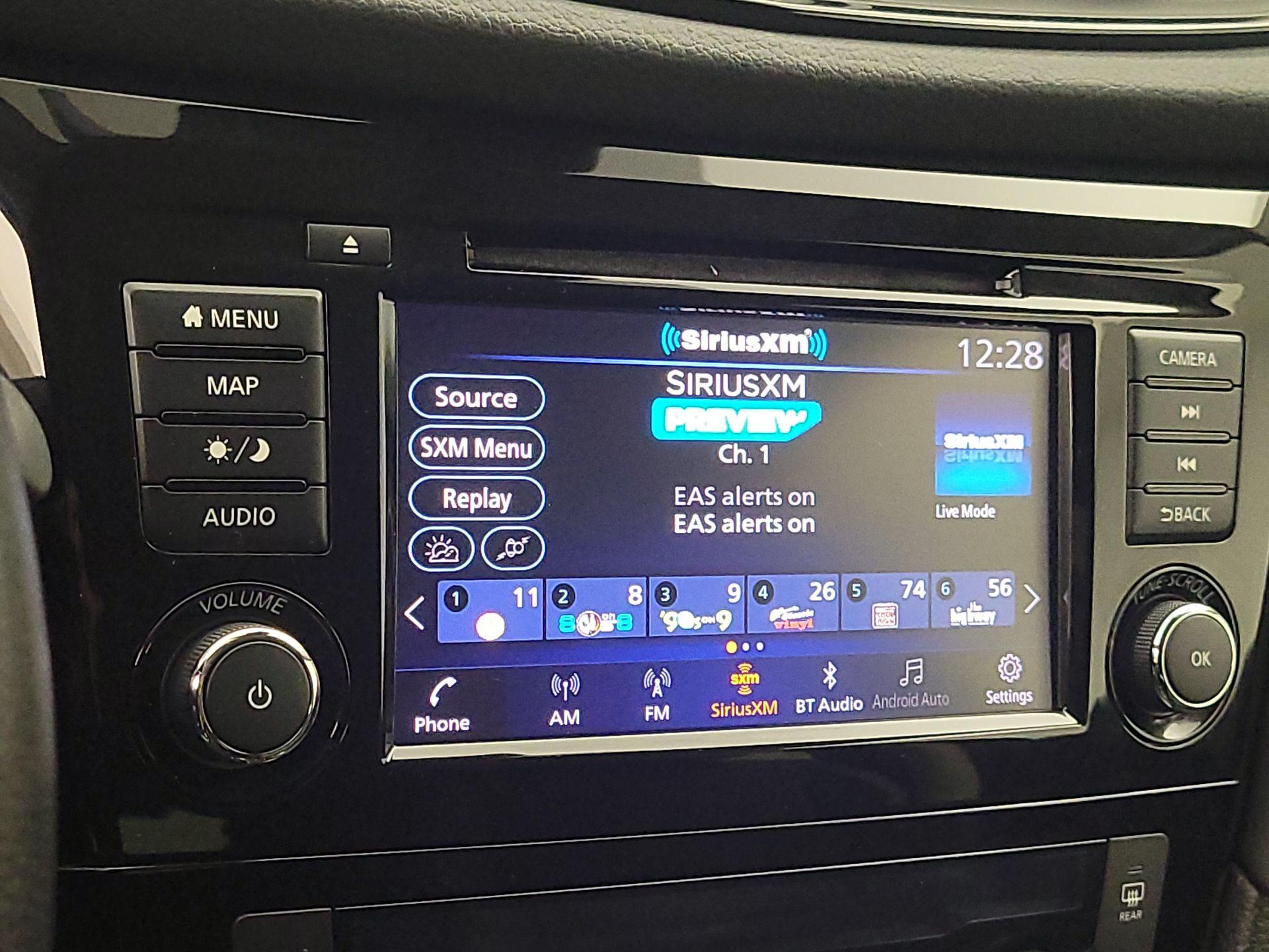 Thumbnail: 2019 Nissan Rogue - 16