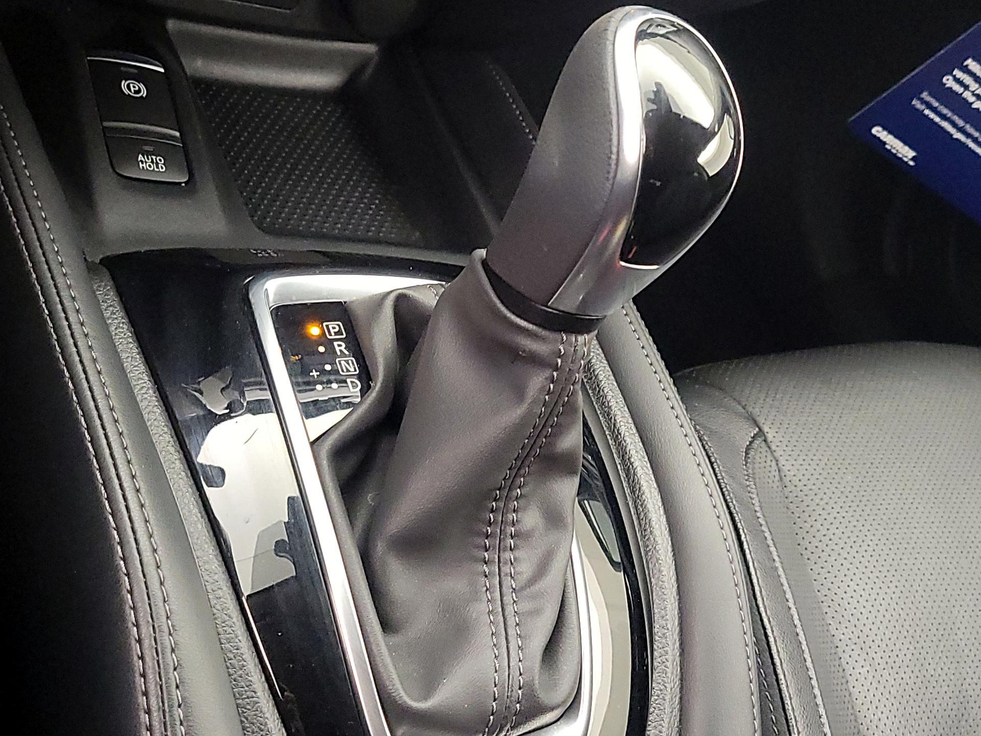 Thumbnail: 2019 Nissan Rogue - 18