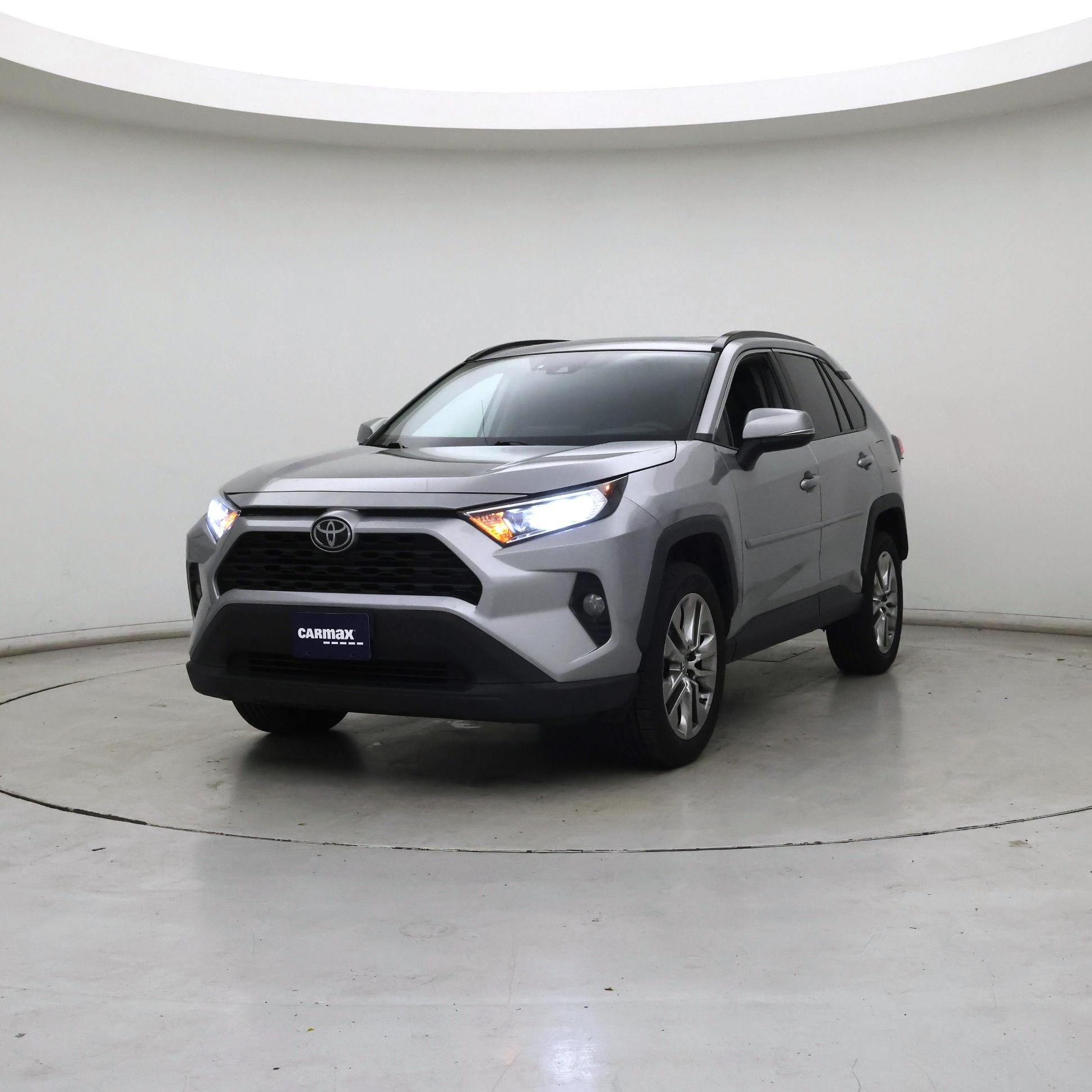 Thumbnail: 2019 Toyota RAV4 - 4