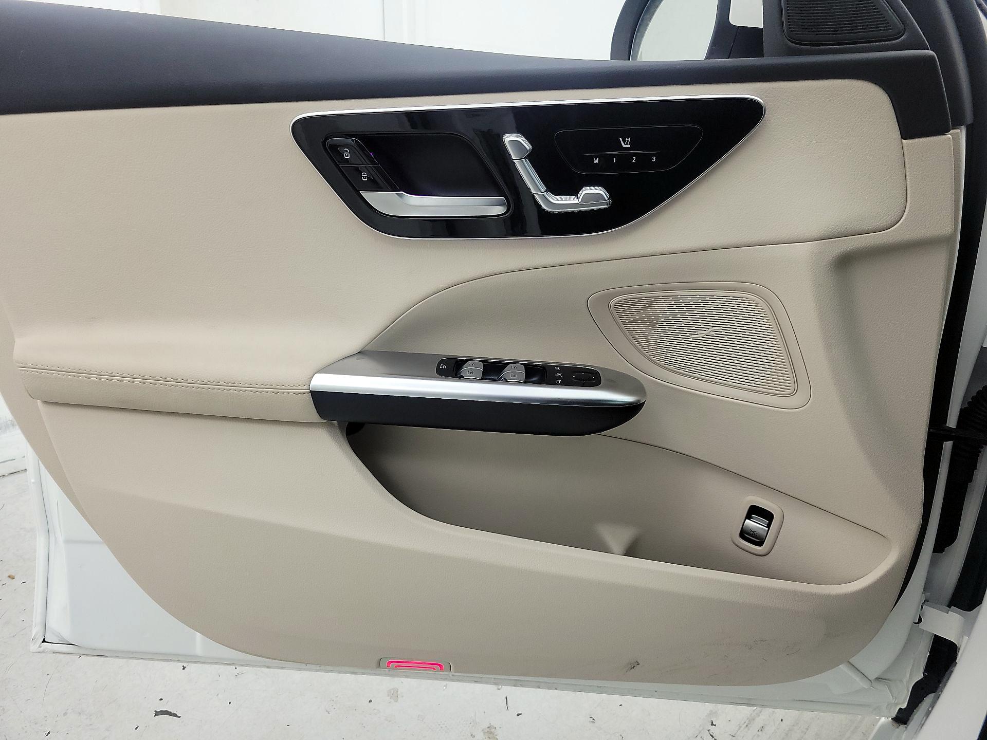 Thumbnail: 2024 Mercedes-Benz C-Class - 12