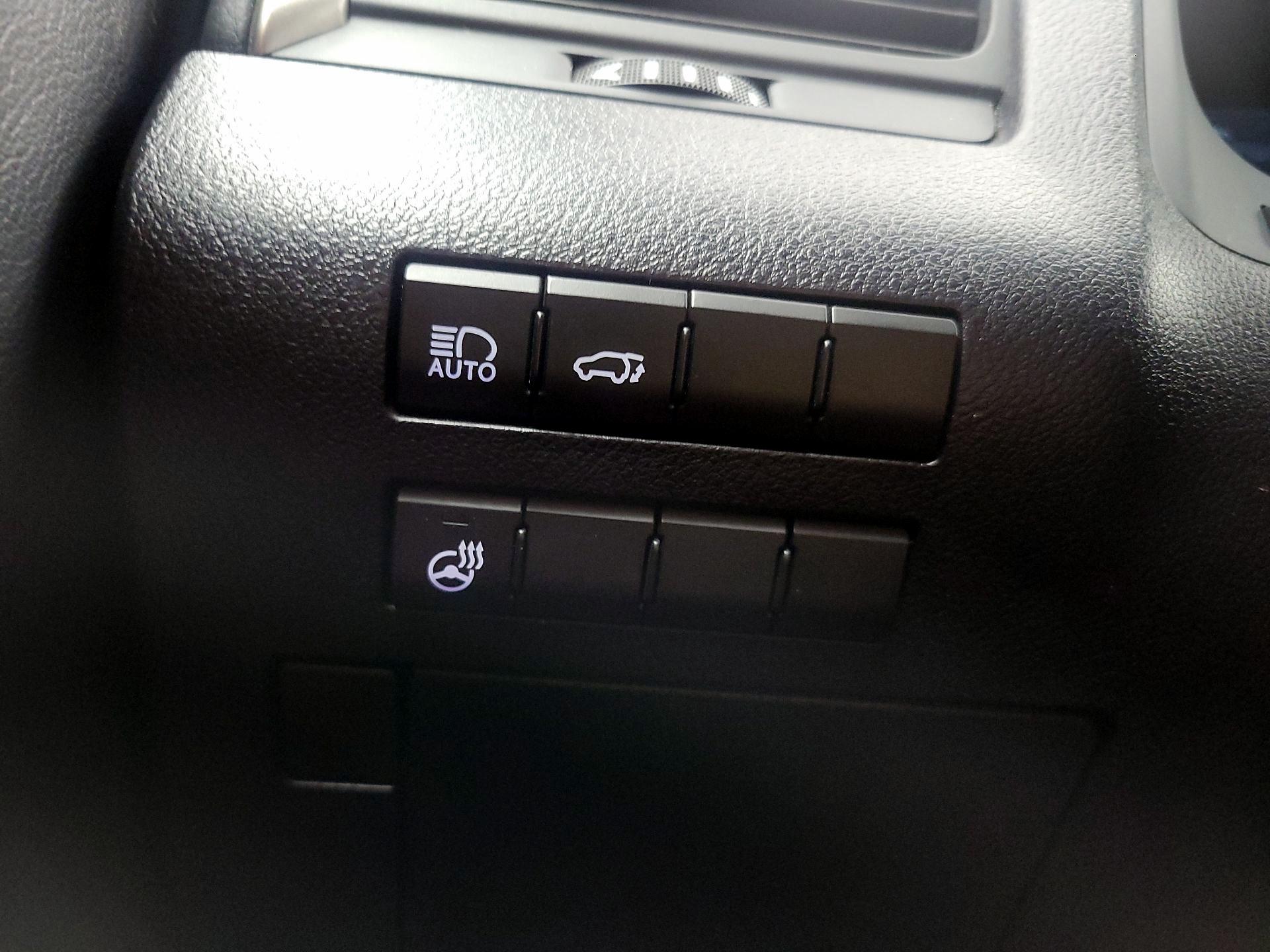 Thumbnail: 2018 Lexus RX - 13