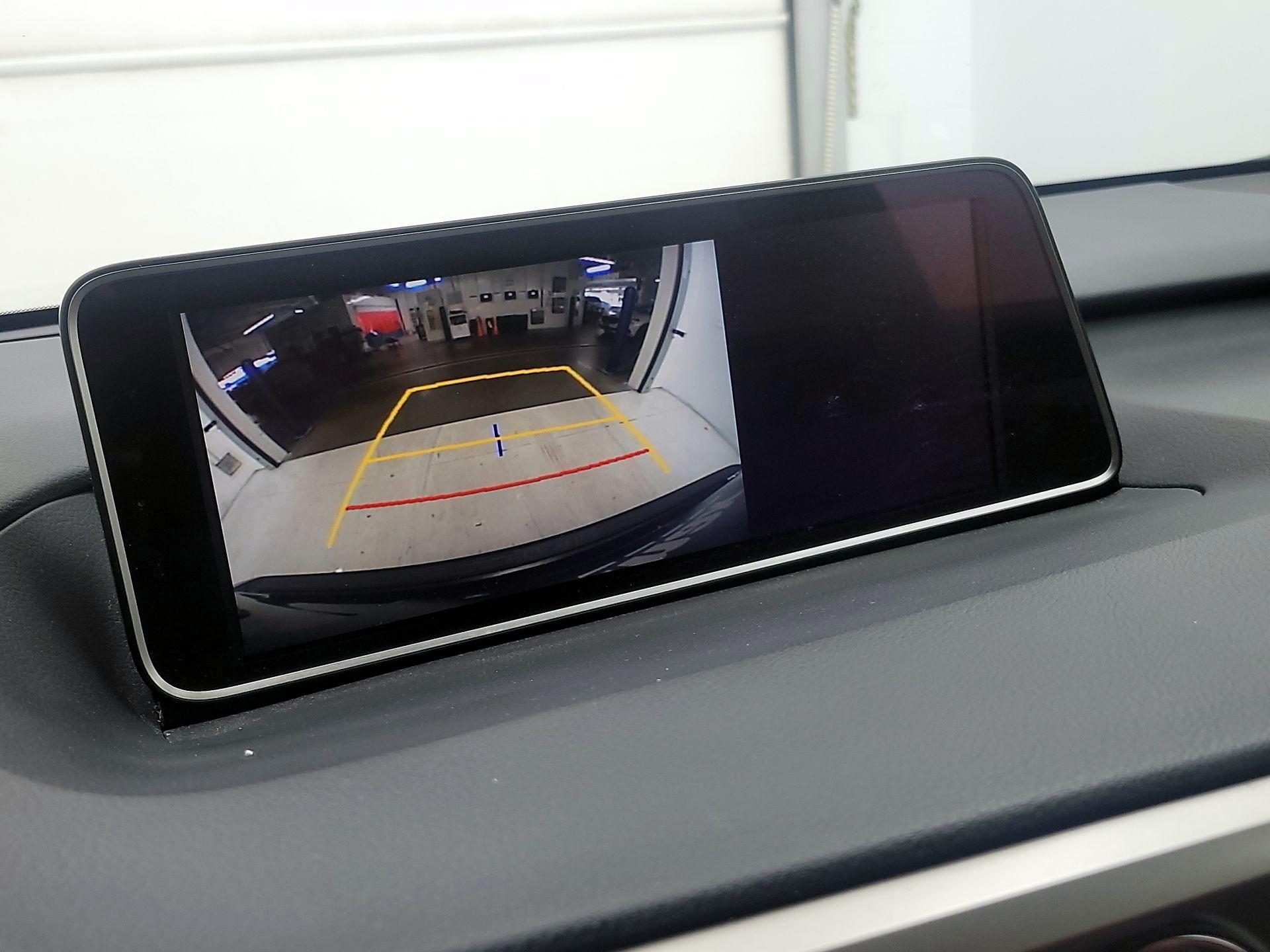 Thumbnail: 2018 Lexus RX - 15