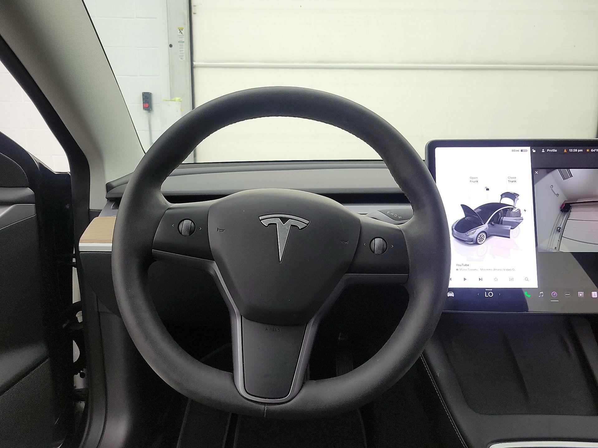 Thumbnail: 2023 Tesla Model 3 - 10